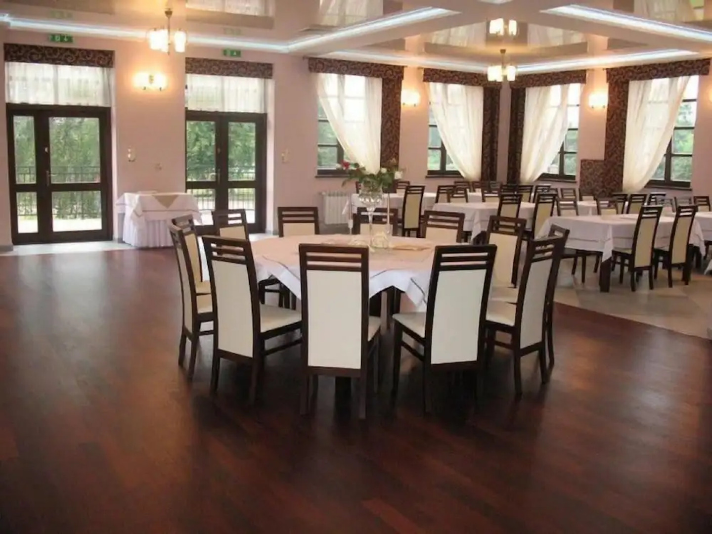 Hotel Rytwiany Nowy Dworek