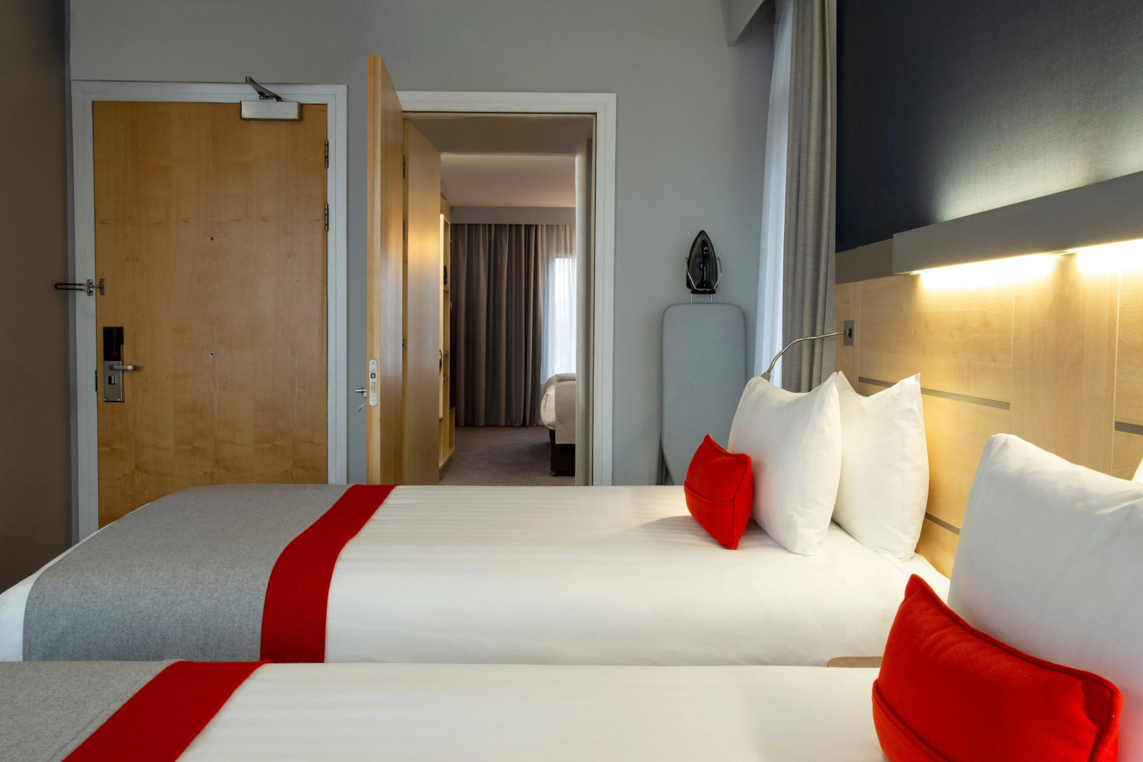 Holiday Inn Express Cheltenham by IHG