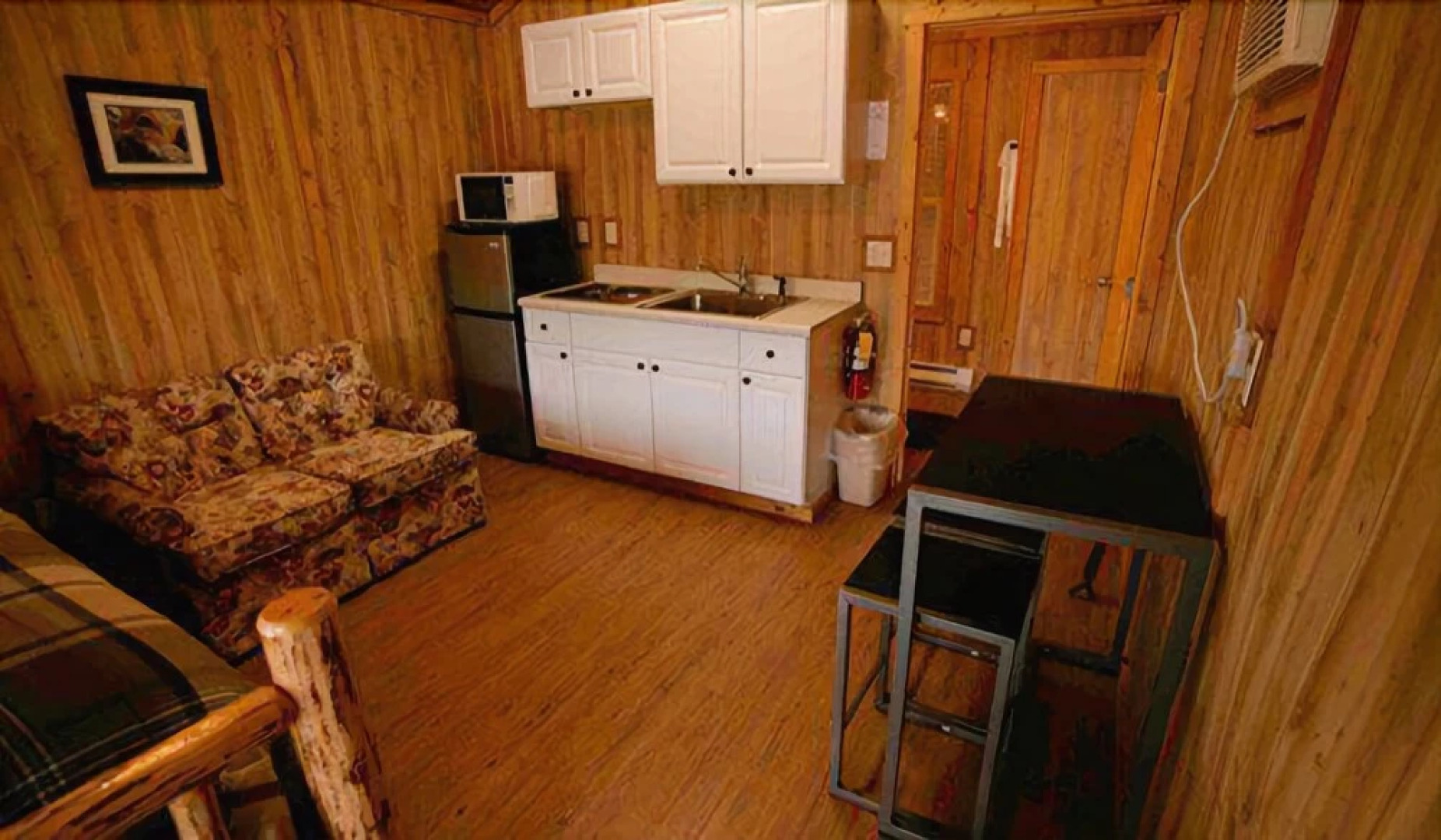 Glacier General Store and Cabins