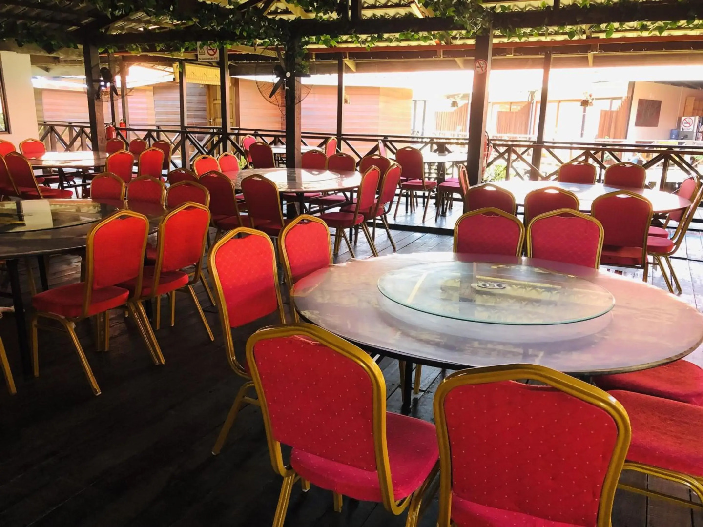 Gayang friendly water house homestay