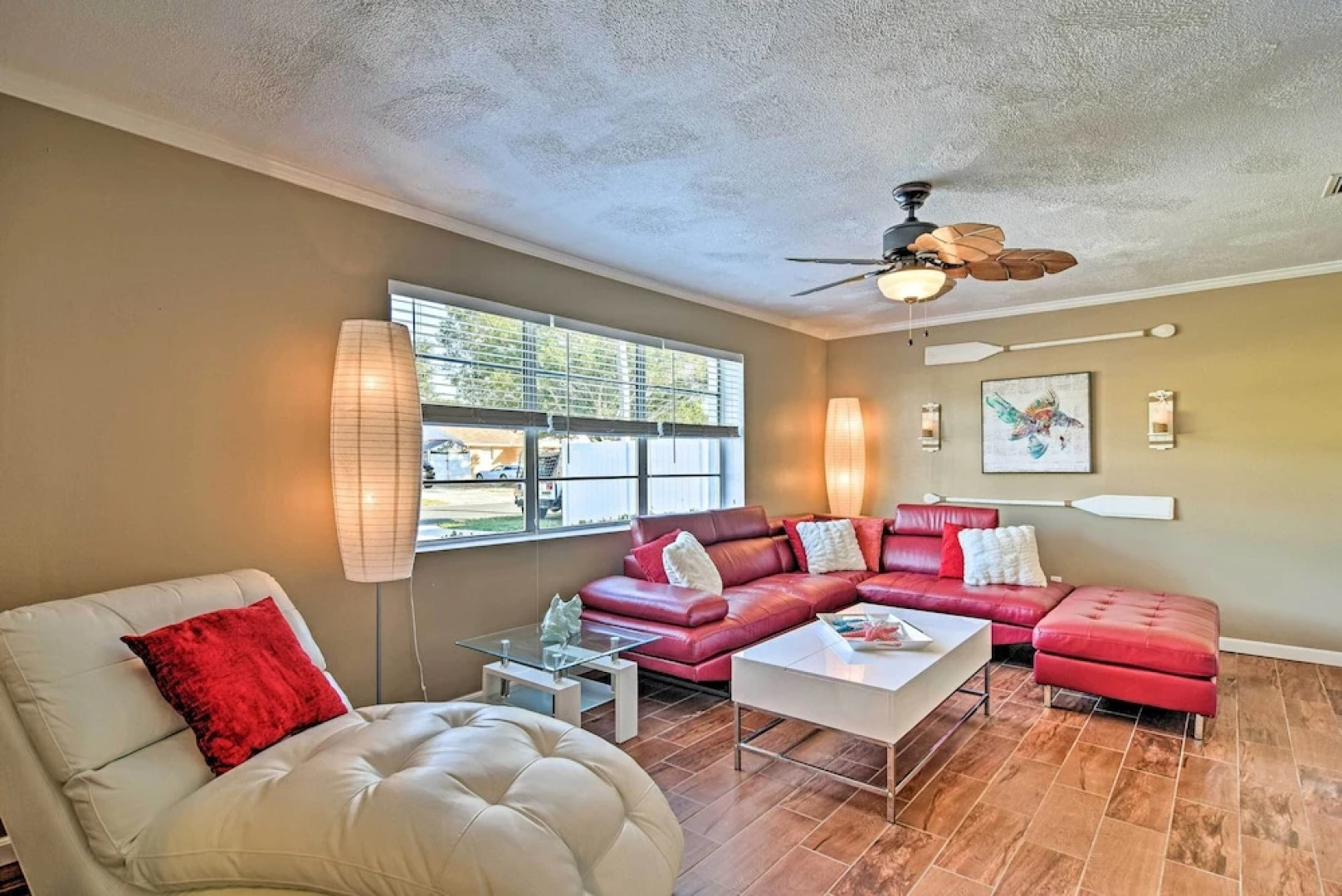 Idyllic Largo Escape w/ Private Pool & Lanai!