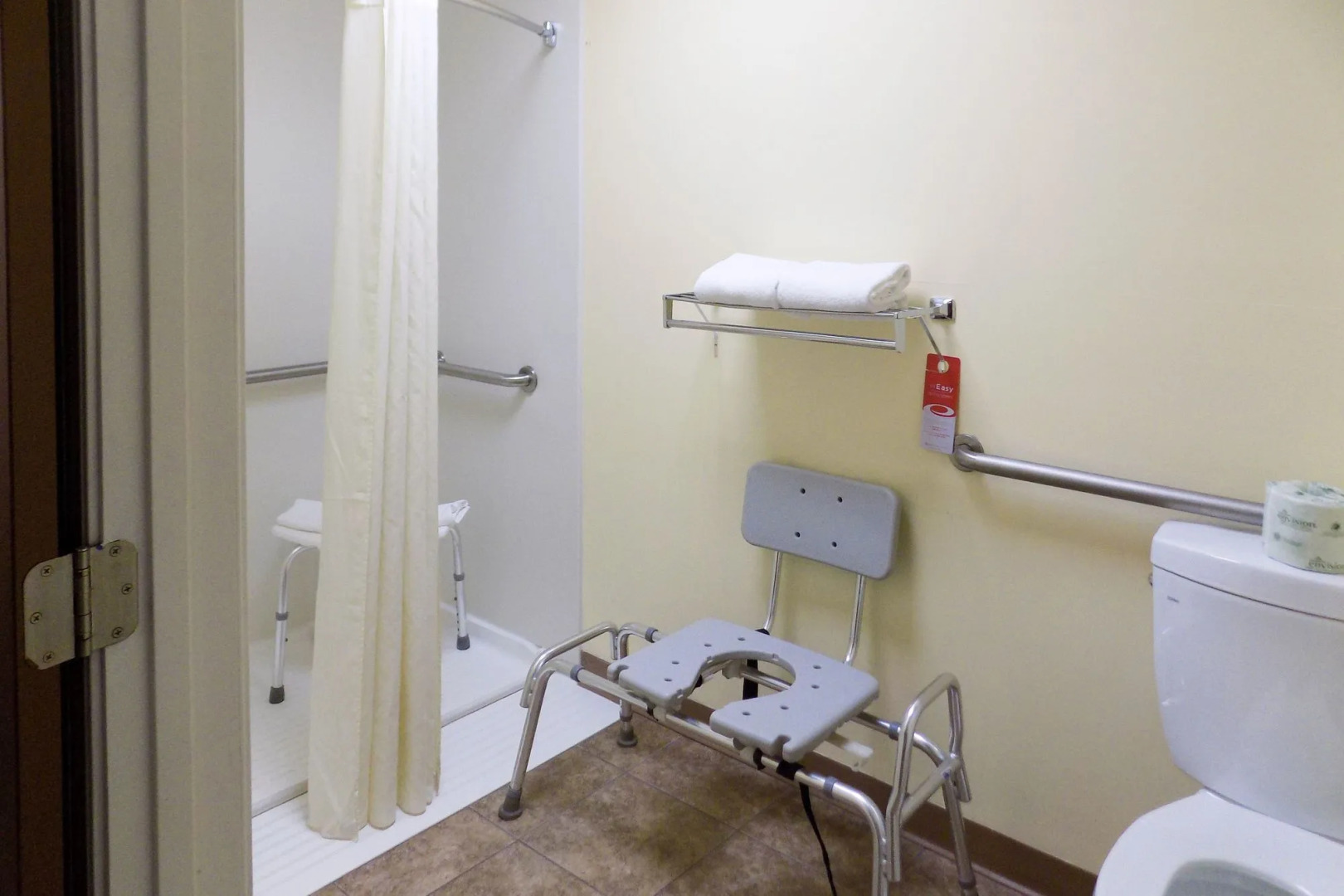 Country Inn & Suites by Radisson, Pierre, SD