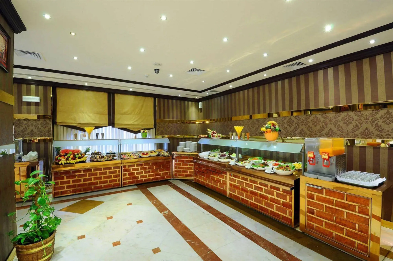 Zowar International Hotel