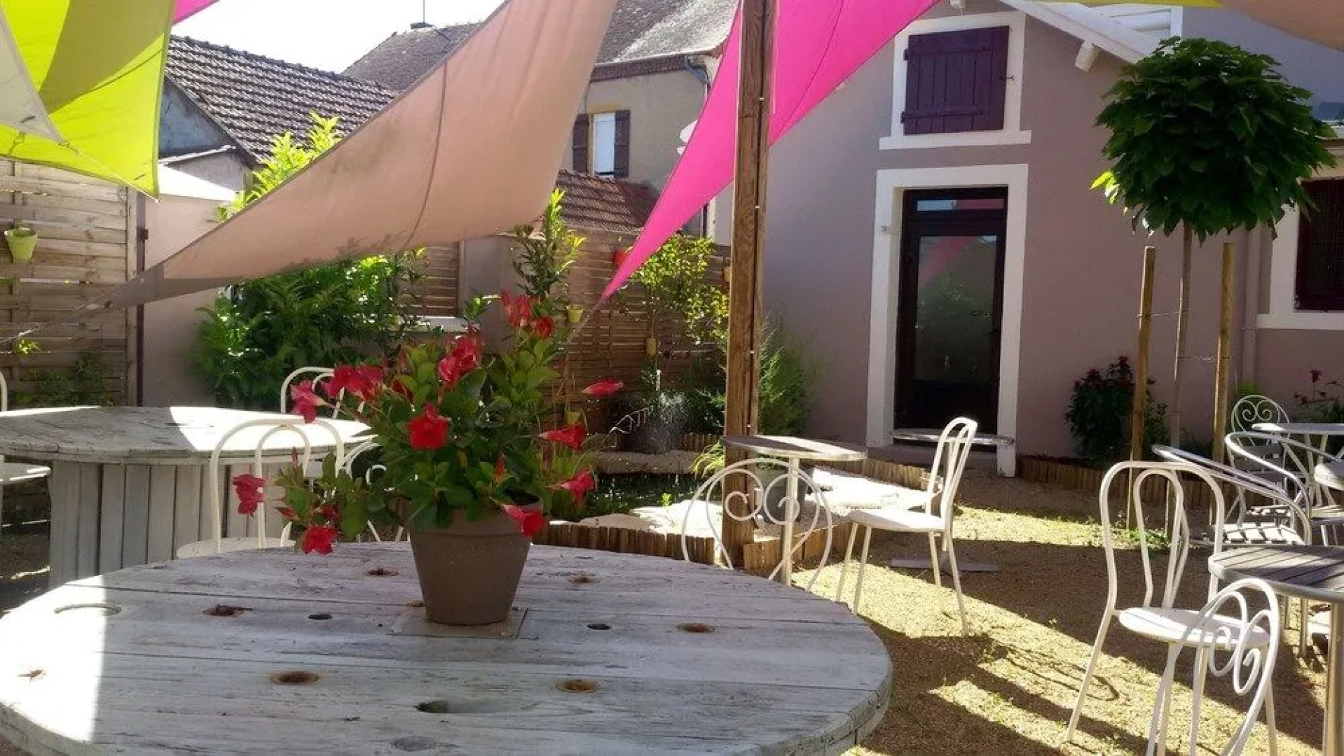 Hotel Le Merle Blanc