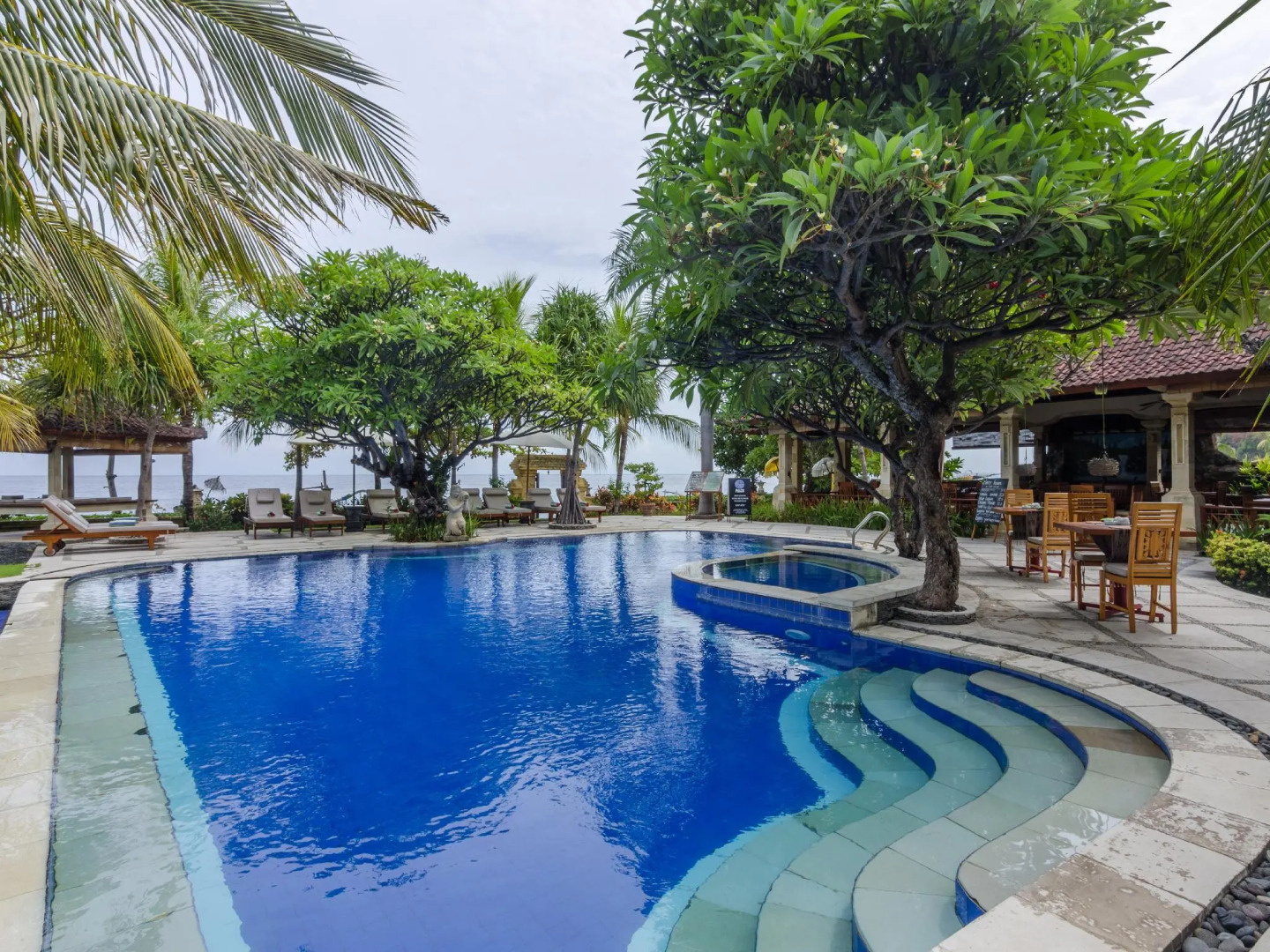 Arya Amed Beach Resort and Dive Center