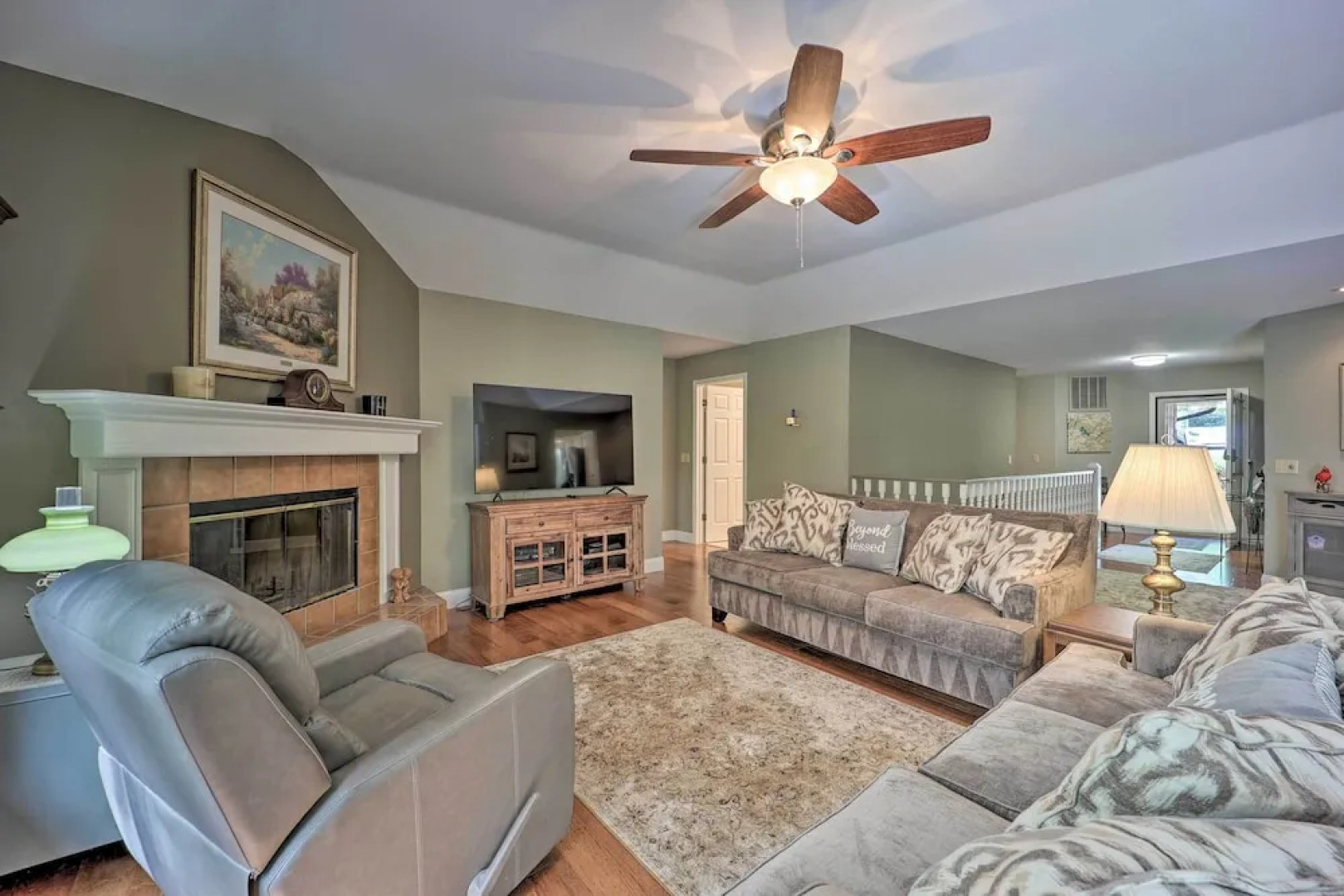 Lakefront Getaway w/ Private Dock & Kayaks!