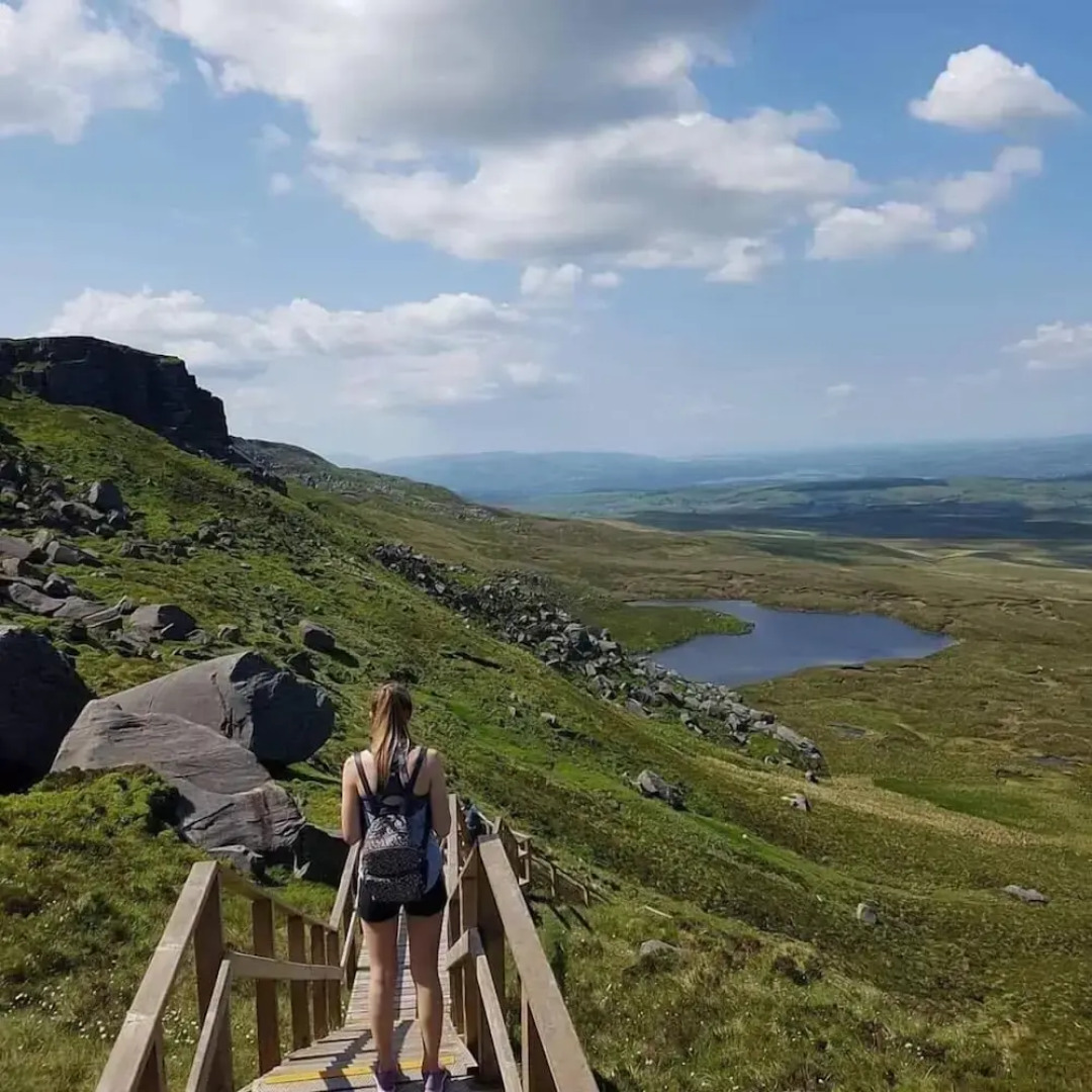 The Valley Hotel & Carriage Gardens