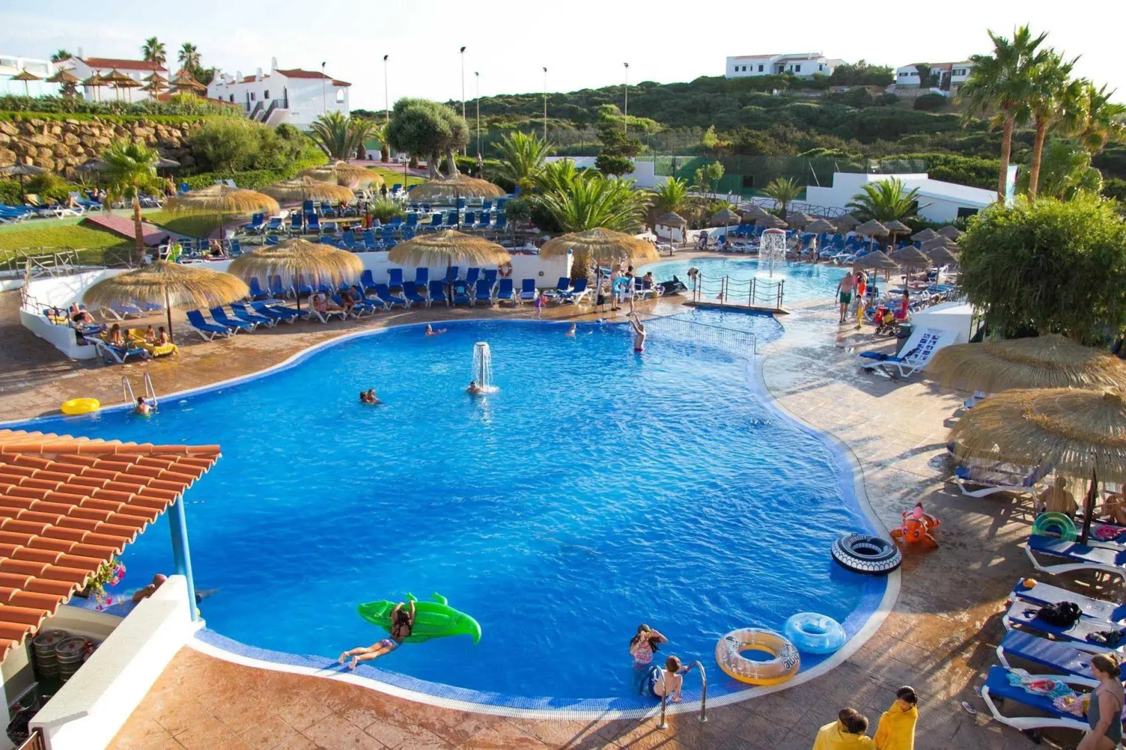 Fergus Club Carema Splash