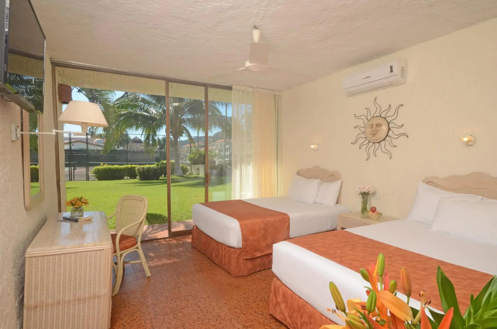 Cabo Blanco Hotel & Marina