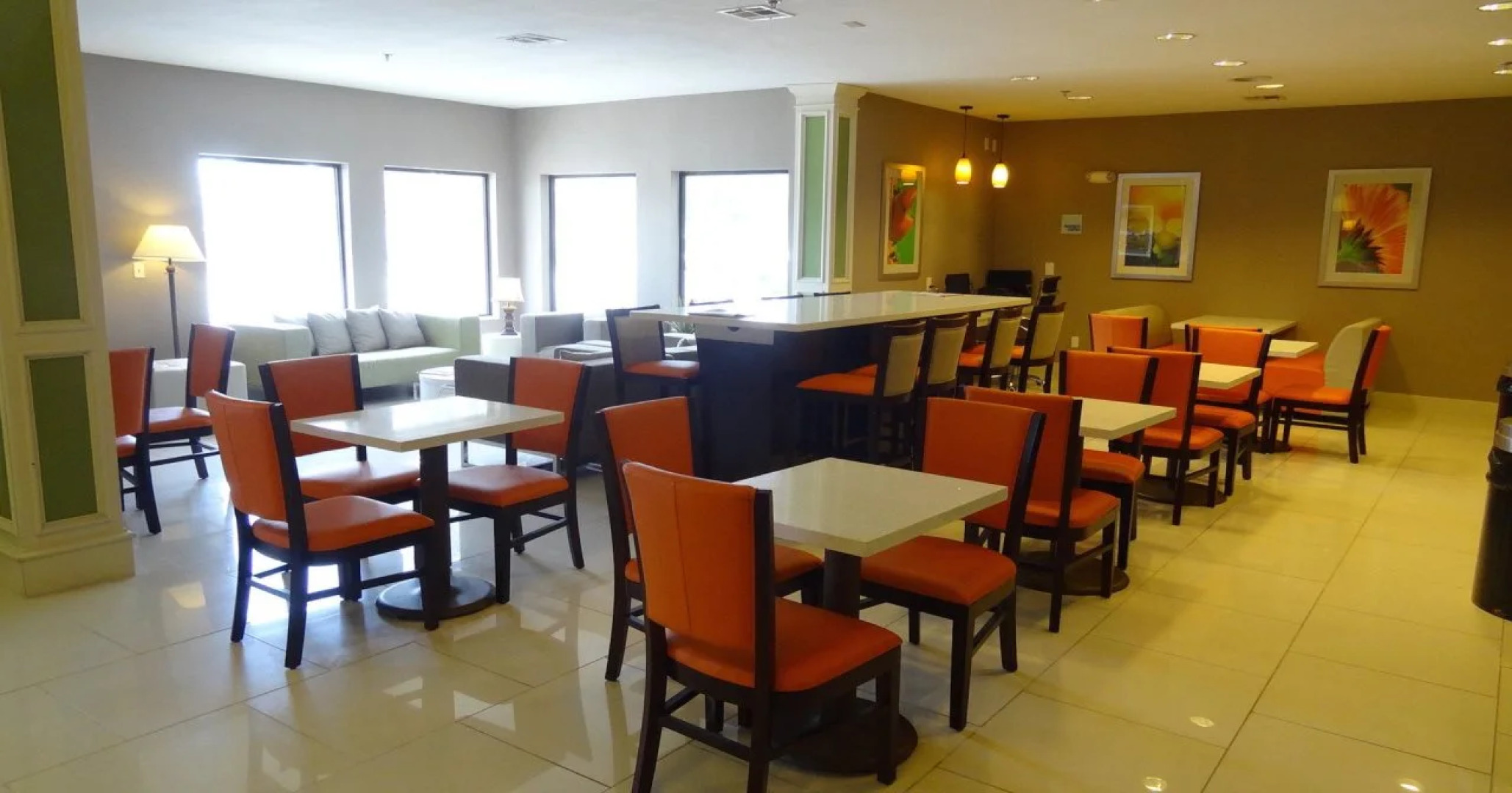 Holiday Inn Express Kansas City-Bonner Springs by IHG