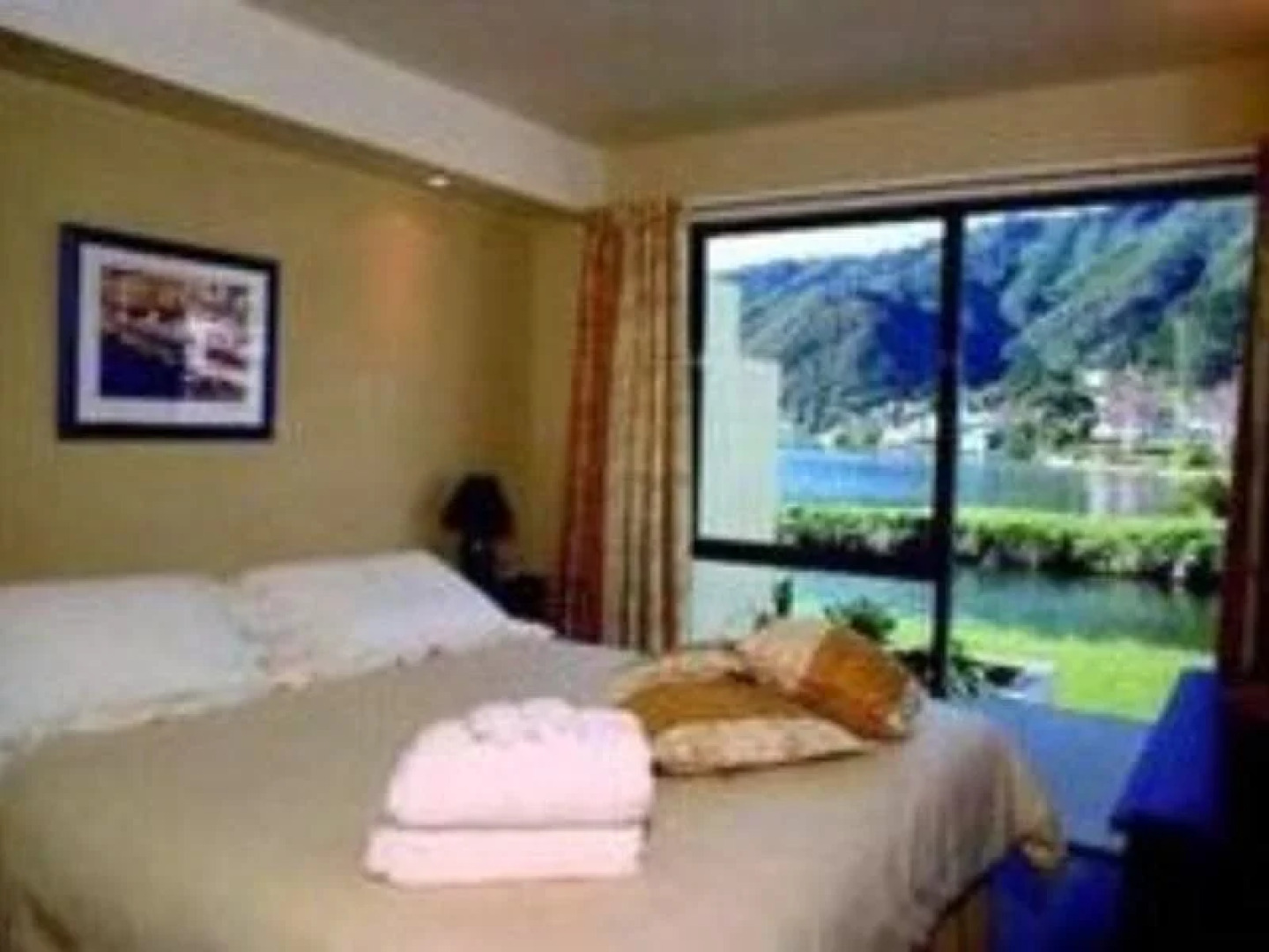 Apartments On The Waterfront