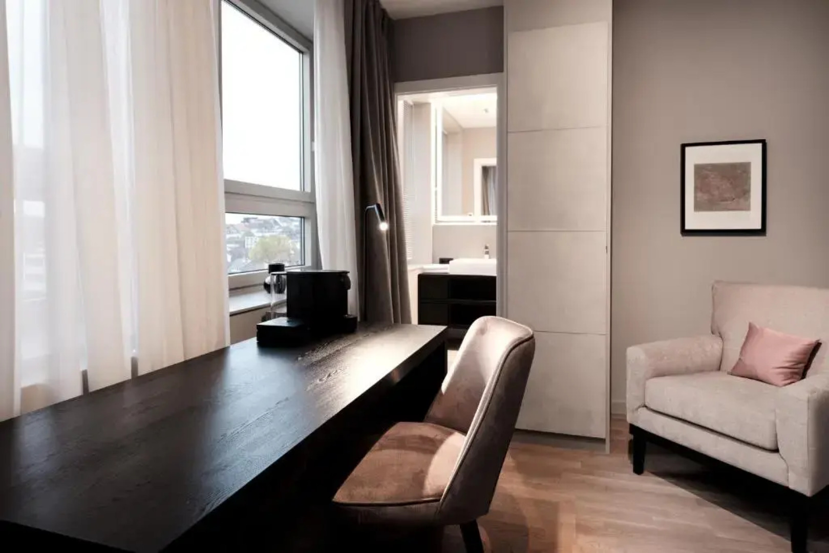 SAXX Hotel Theater Karree