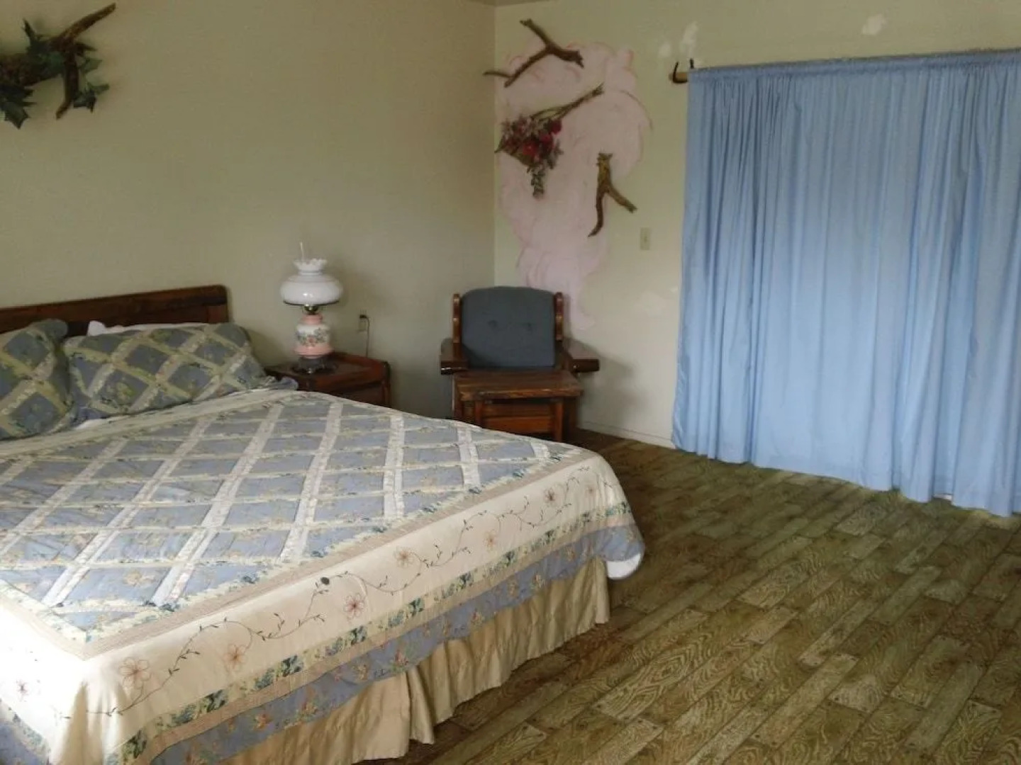 Bonnie Springs Ranch Motel