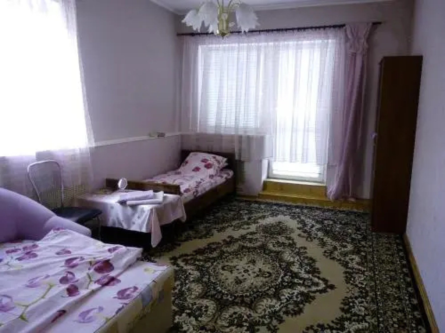 Guest House v Petrovskom
