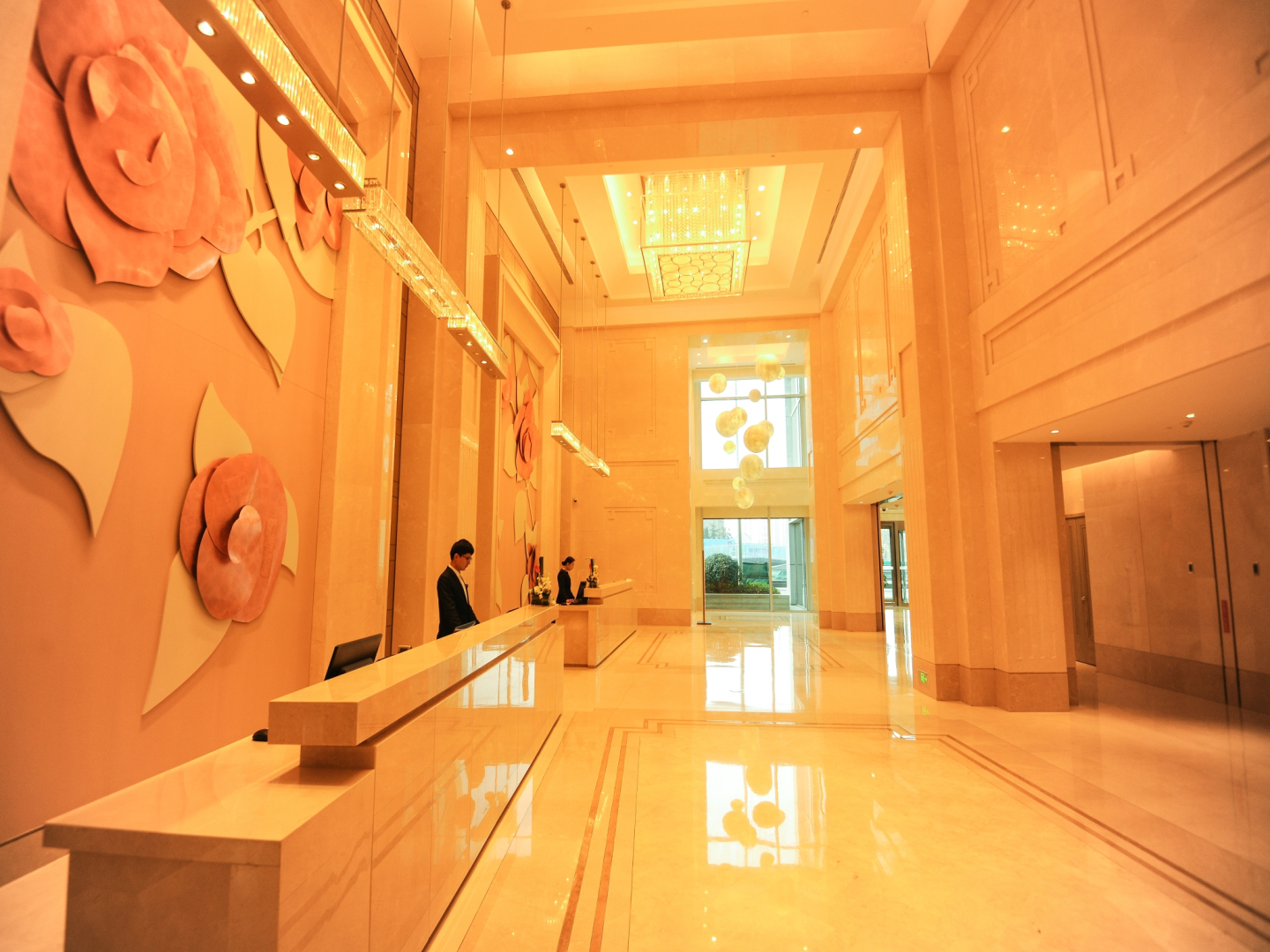 Hotel Plaza Carnival Qingdao