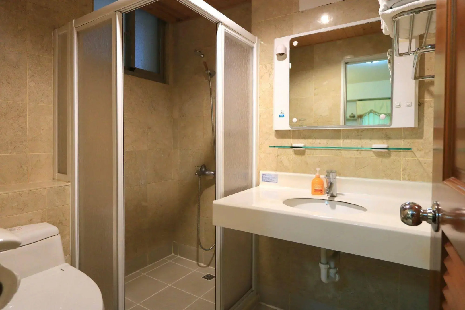 Warner Leisure Hotel