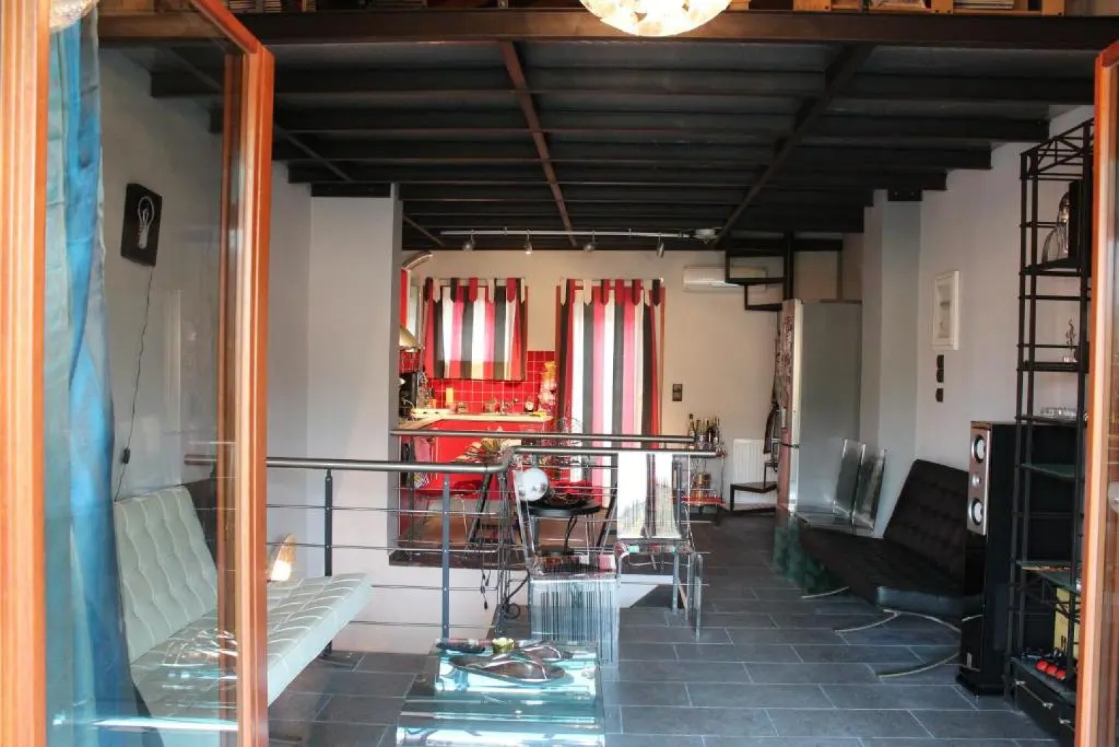 Odysseos St. Loft