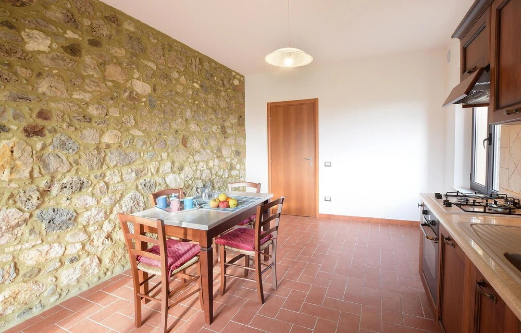 Beautiful Home in Chiusdino With Wifi and 5 Bedrooms