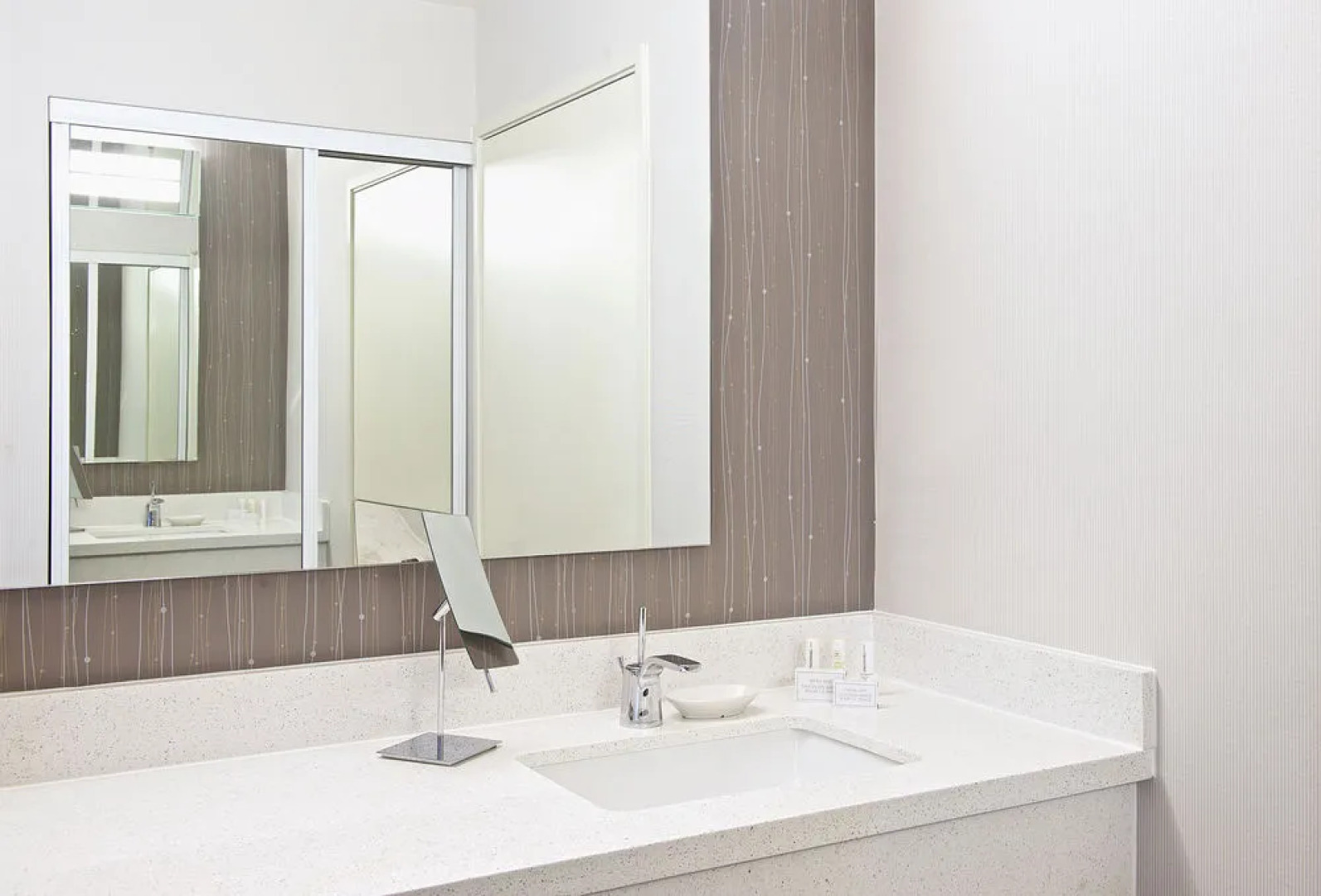 Courtyard Palm Desert