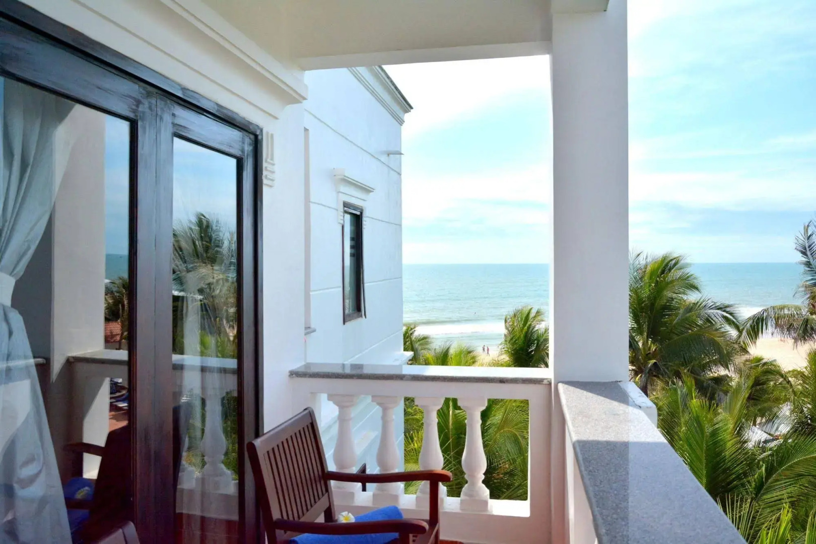 Sea Lion Beach Resort & Spa