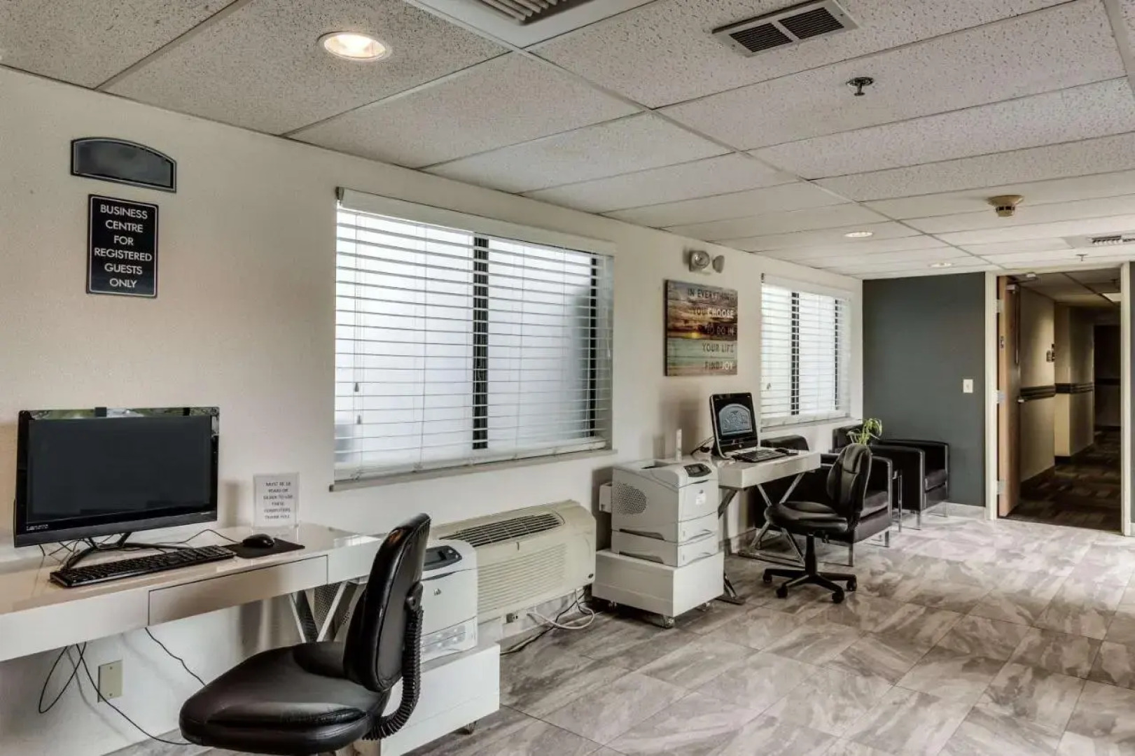 Howard Johnson Express Inn - Post Falls