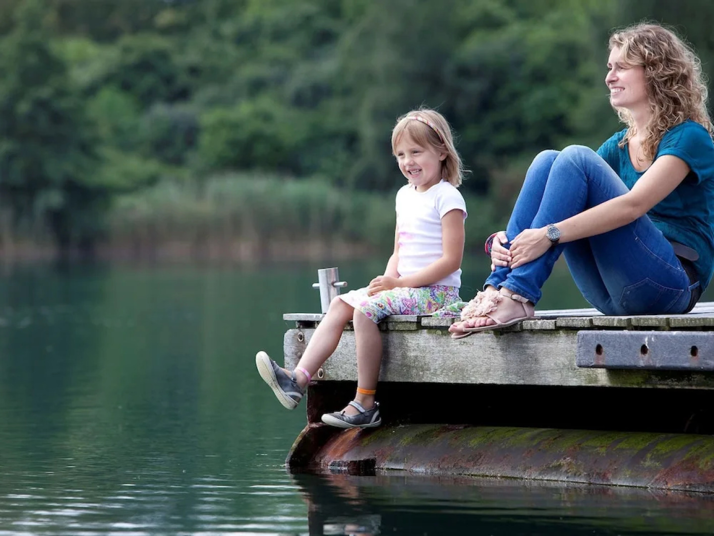 Cosy Bungalow with Microwave, in the Middle of de Maasduinen