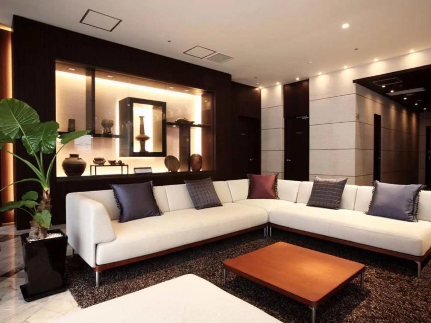 Отель Okayama Koraku 