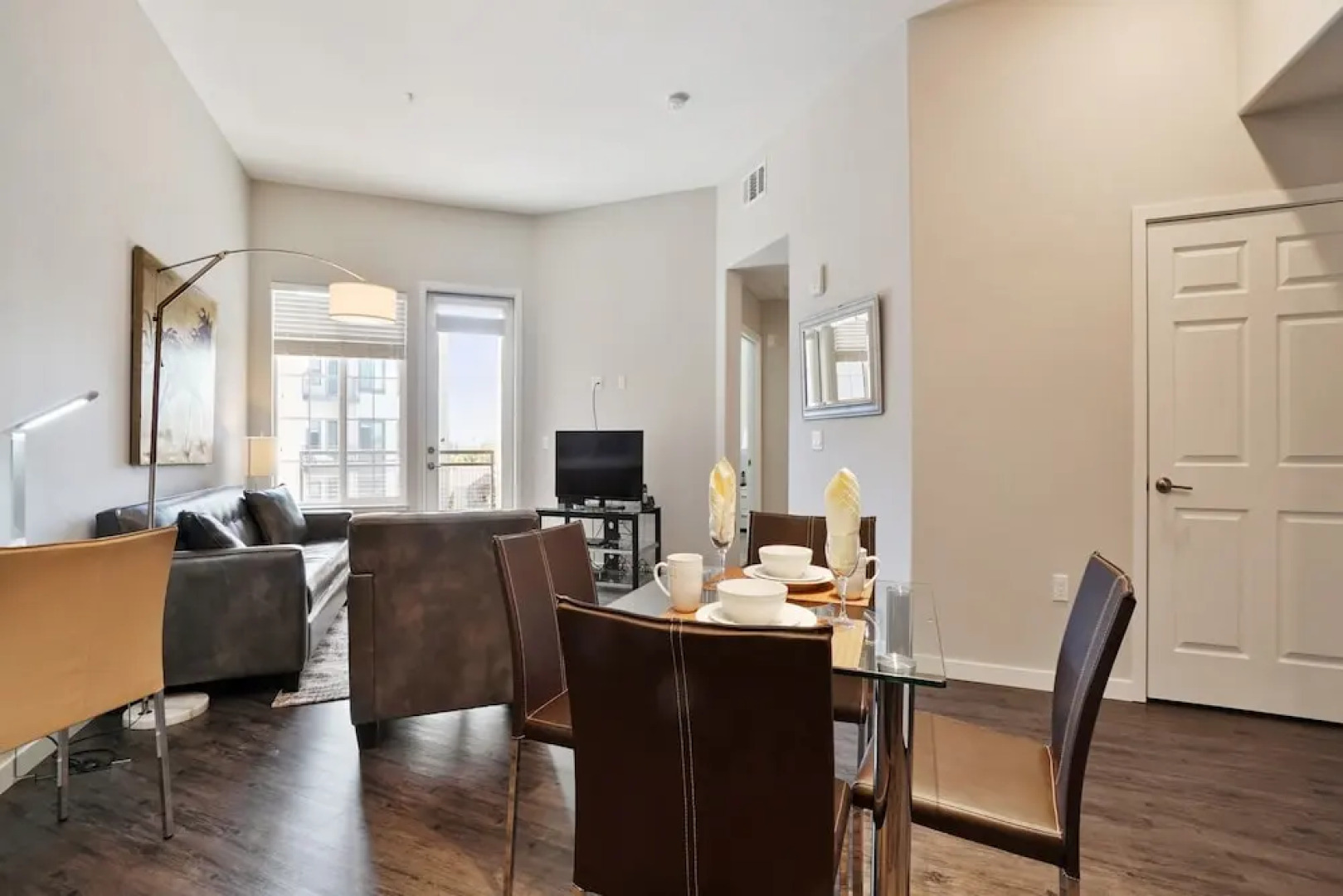 Global Luxury Suites in Campbell