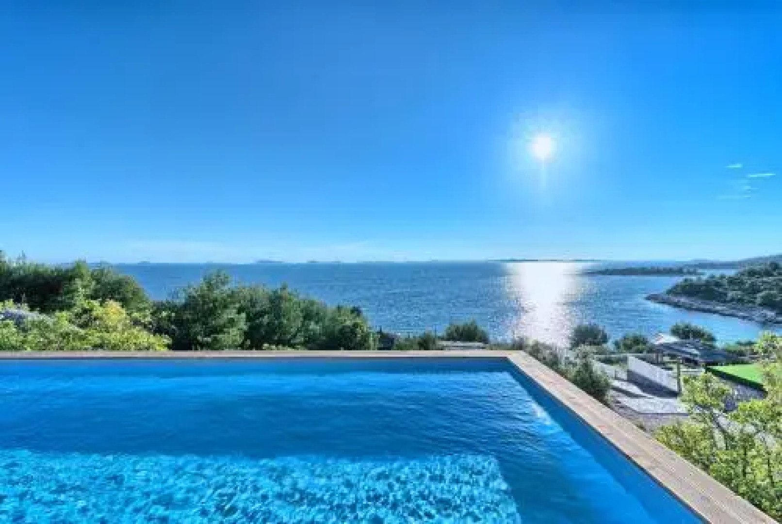 Golden Haven Luxe Glamp Resort