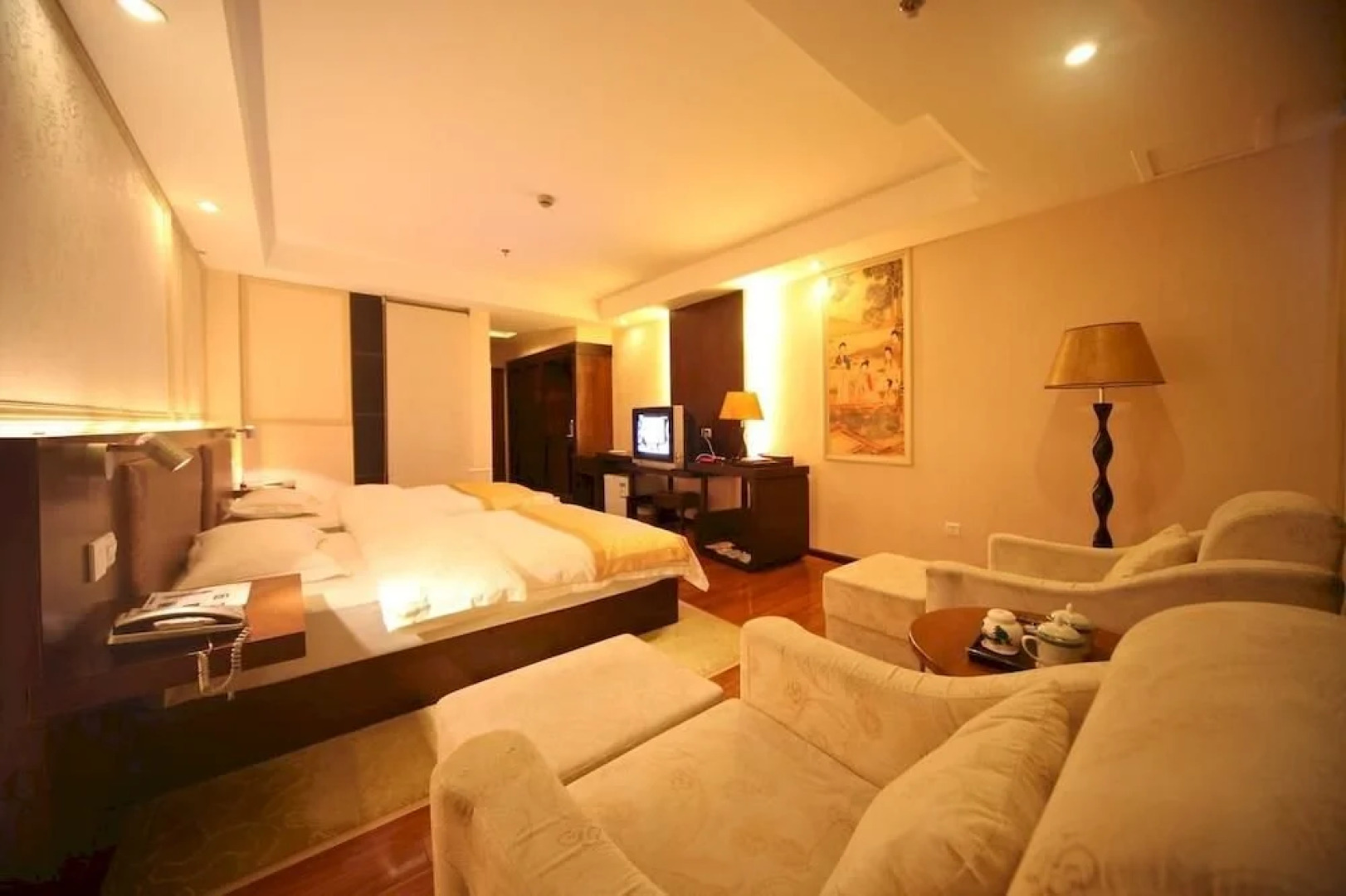 Tengchong Shun Xing Business Hotel