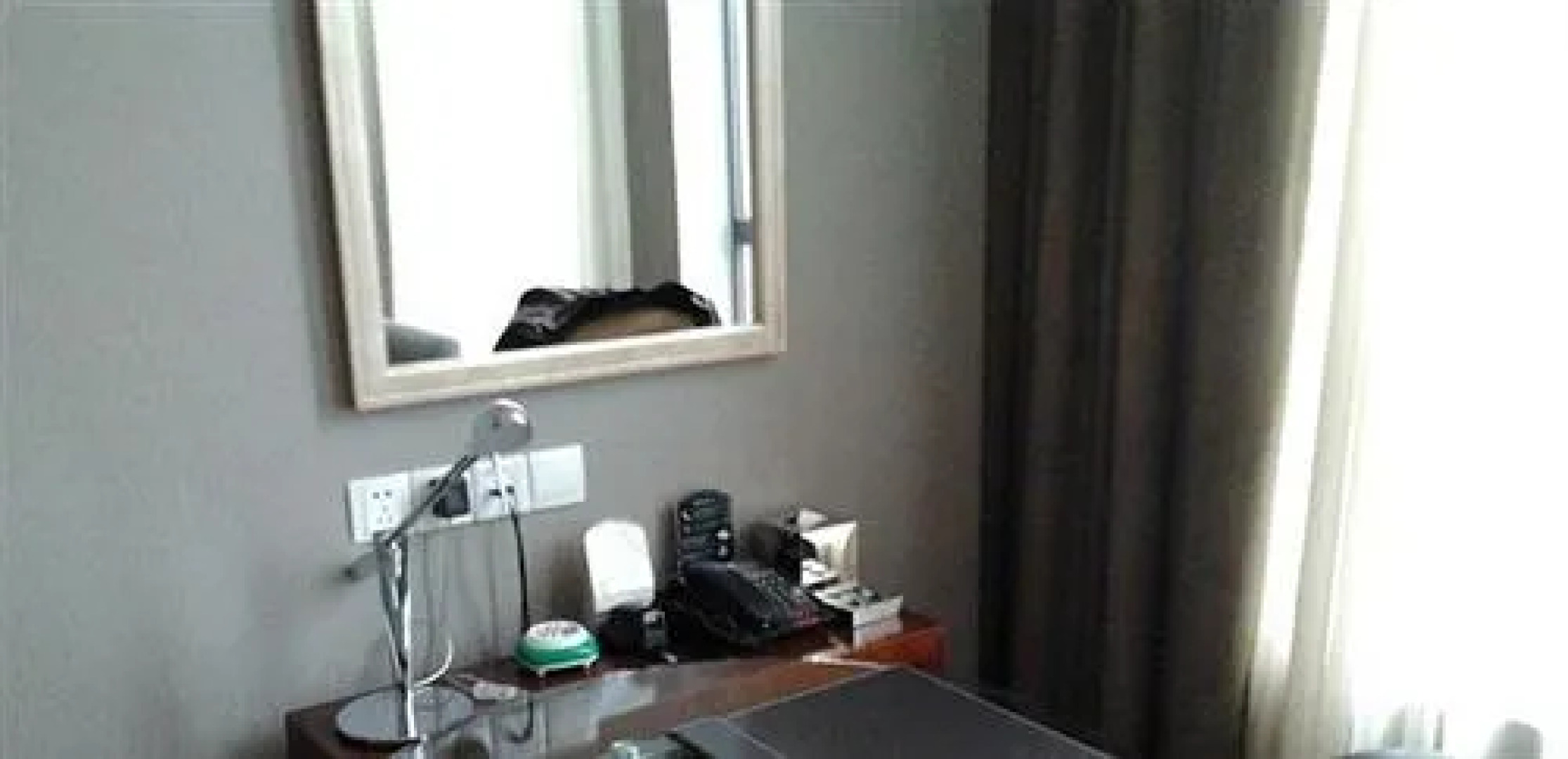 Langzhong Yuntianxi Century Hotel