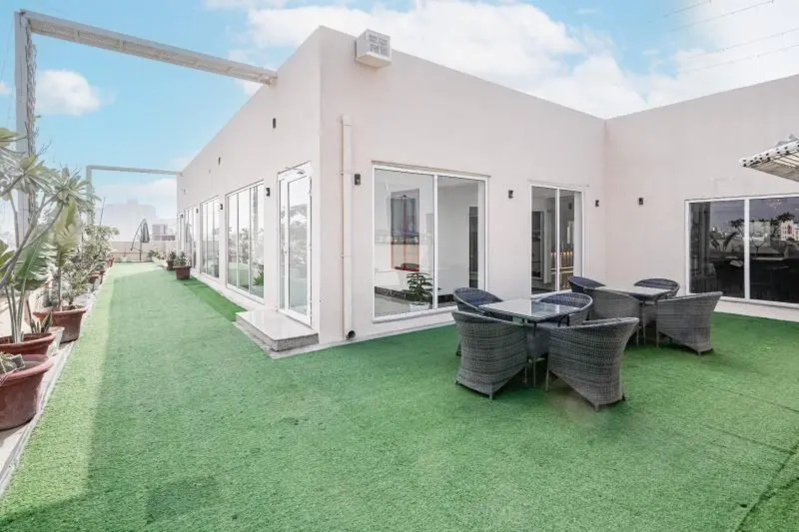 Hotel Amahi Inn Sector 30