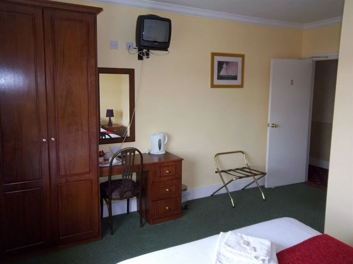 Donnybrook Lodge B&B