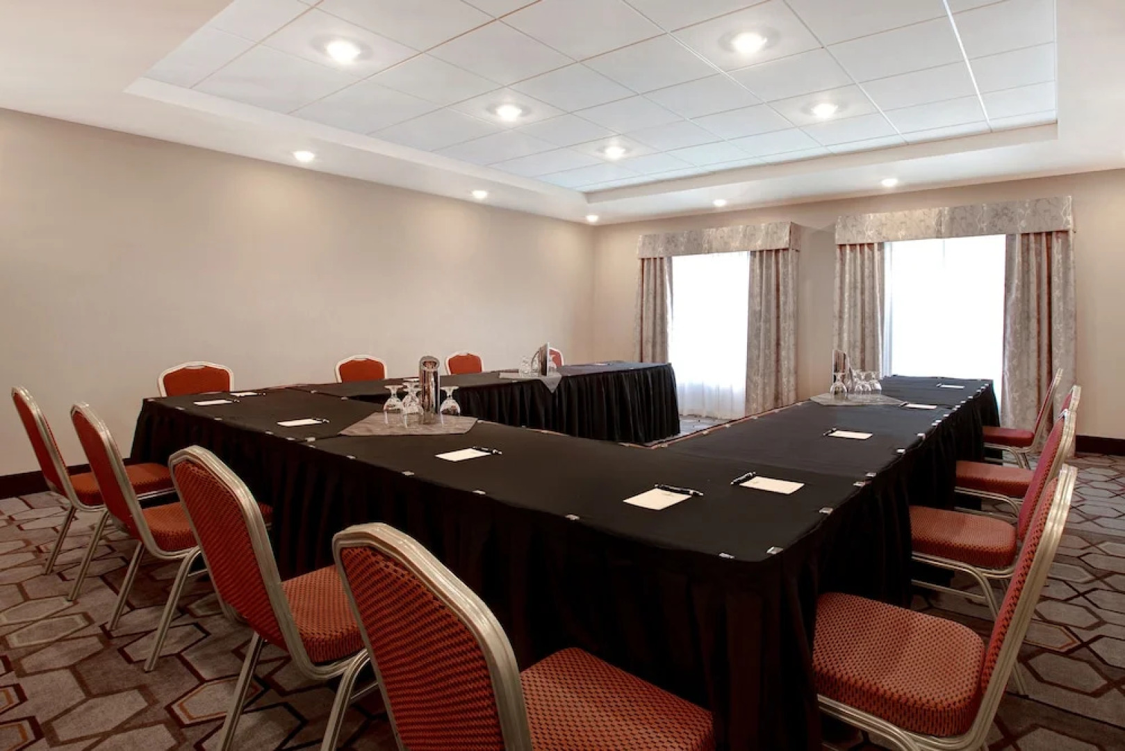 Ramada by Wyndham St. Paul AB