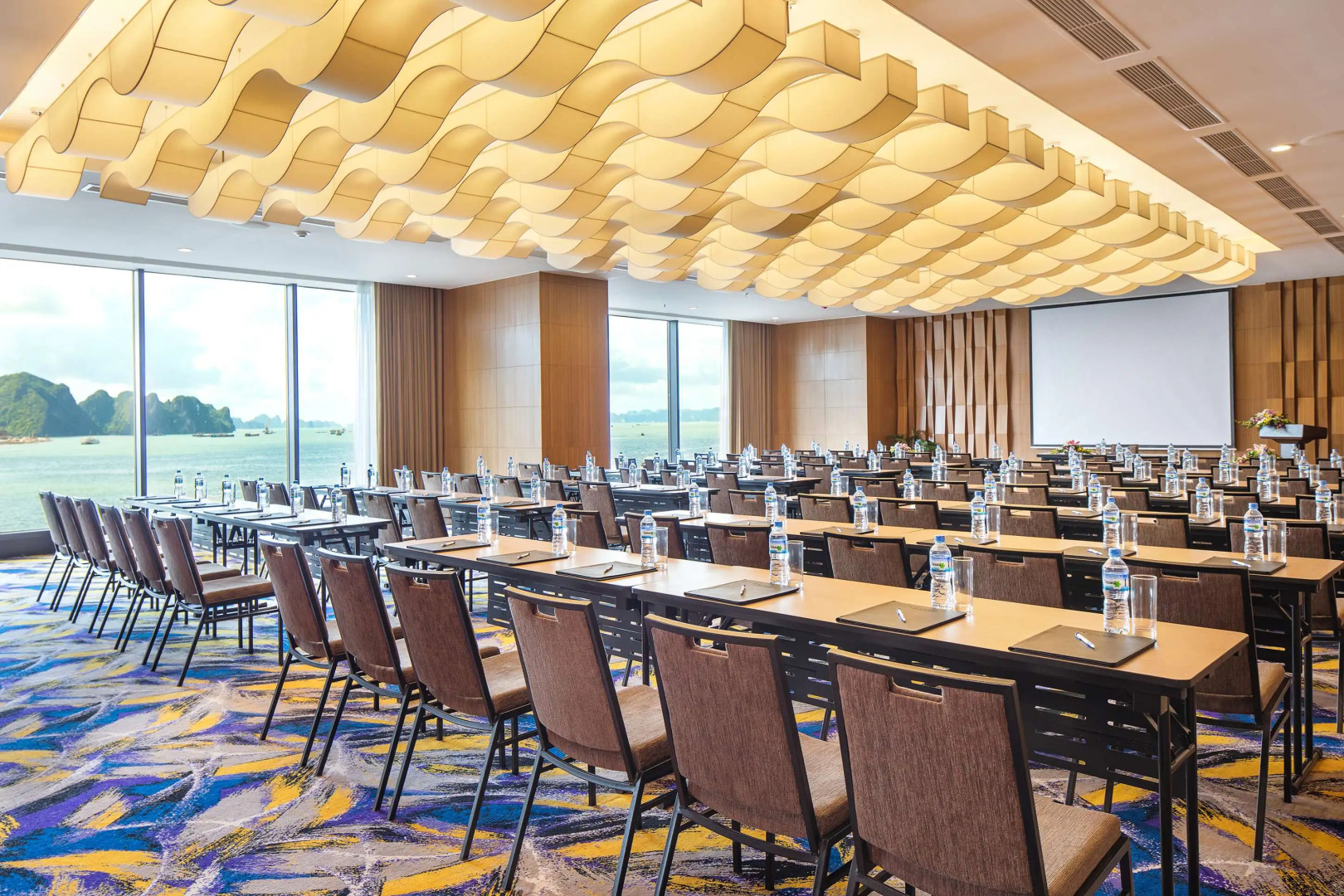 Wyndham Legend Halong Hotel