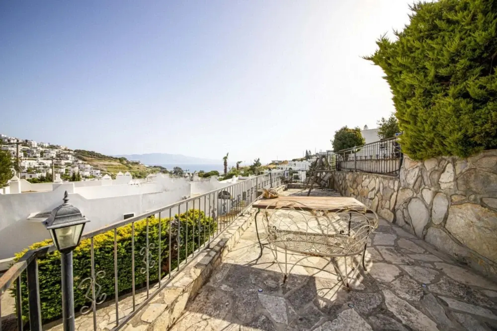 Villa in Bodrum With Shared Pool and Backyard