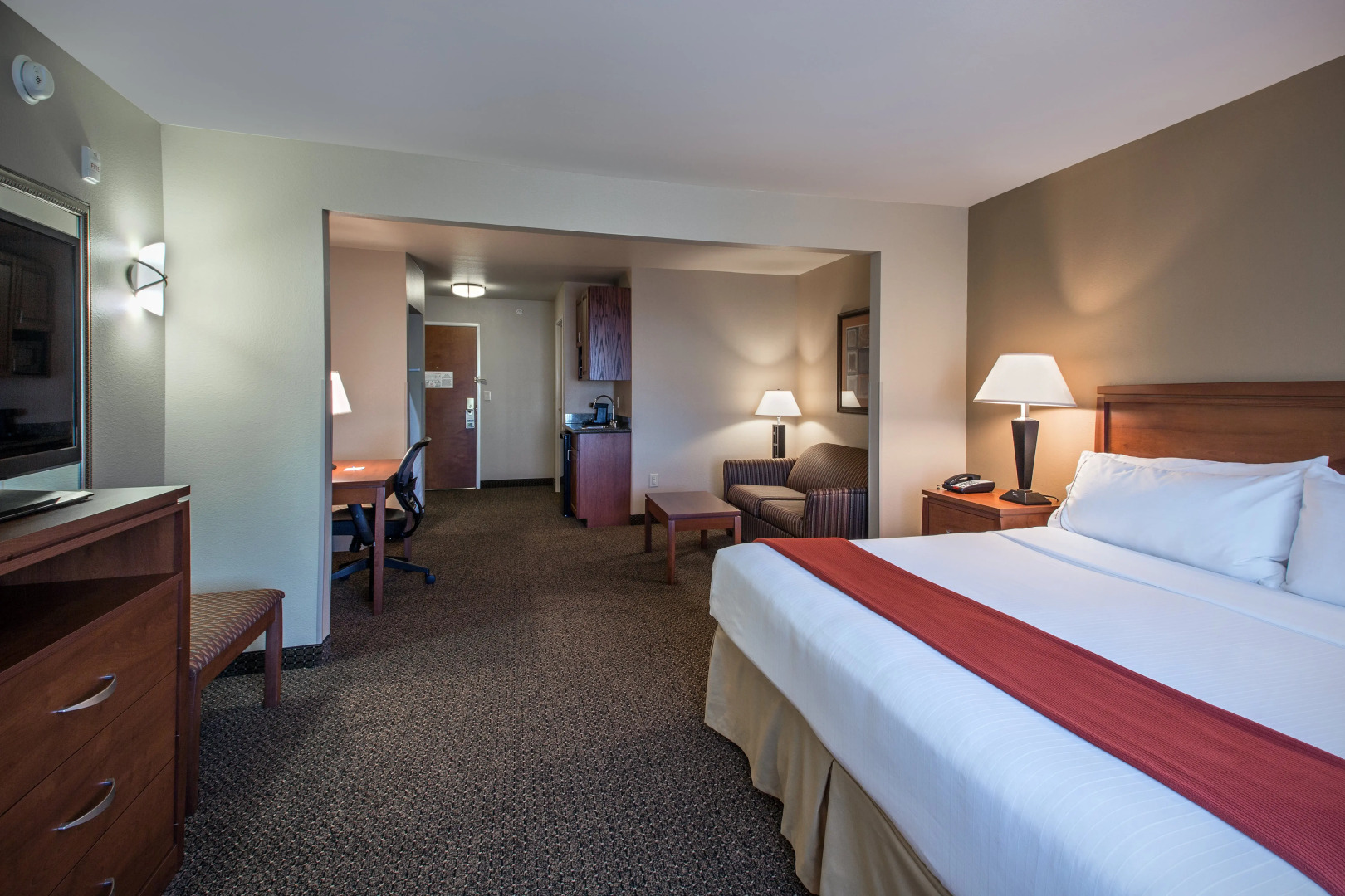 Holiday Inn Express Hotel & Suites Lewisburg by IHG