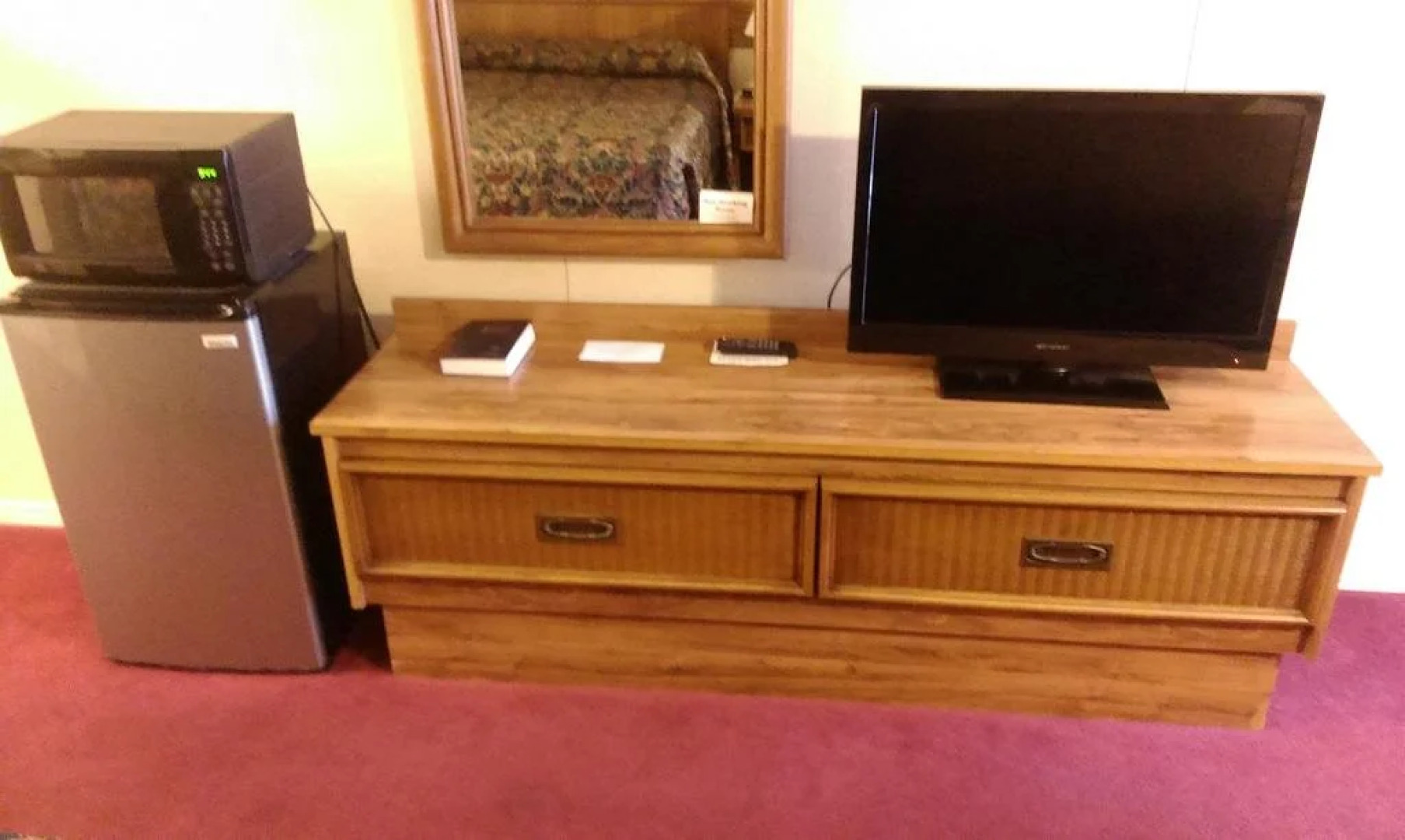 Candlewick Inn And Suites