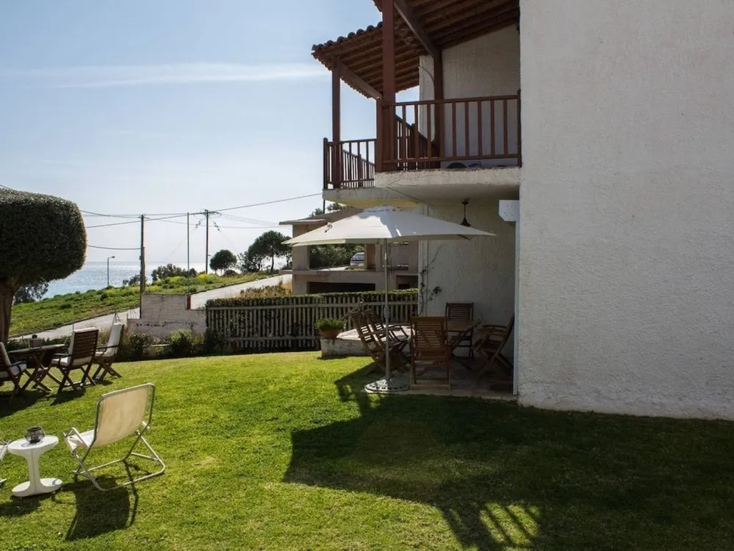 Modern Beach House Near Athens - Four Bedroom House, Sleeps 8