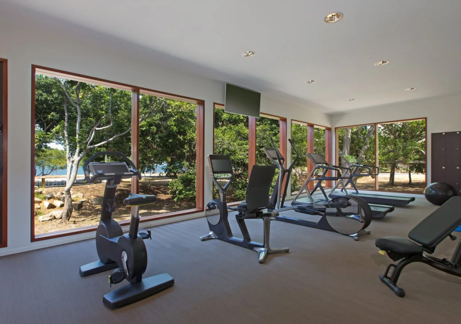 Sheraton New Caledonia Deva Spa & Golf Resort