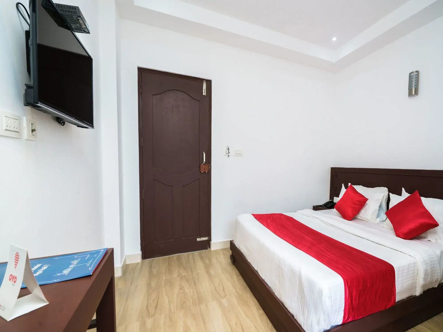 OYO 10126 Hotel Regency Casett