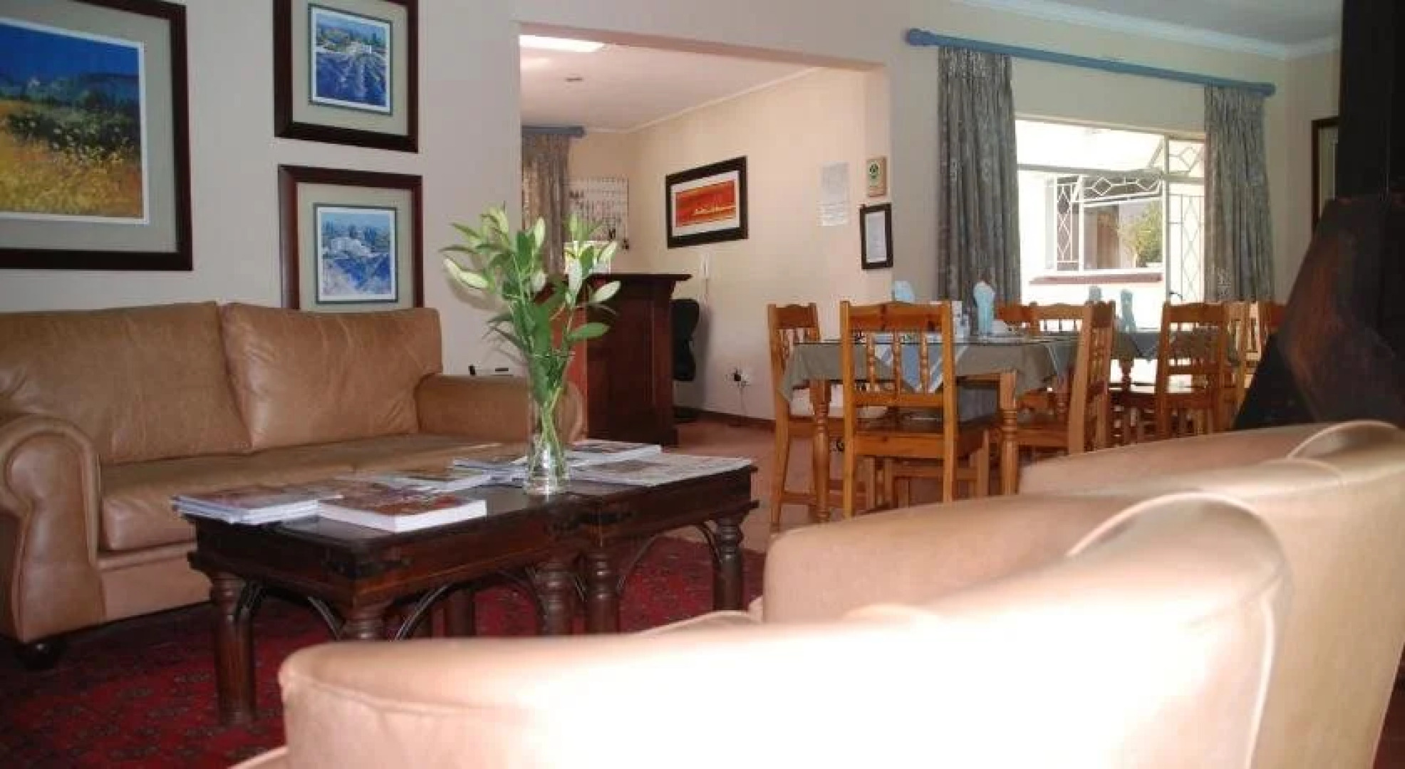 Woodmead Guest Lodge