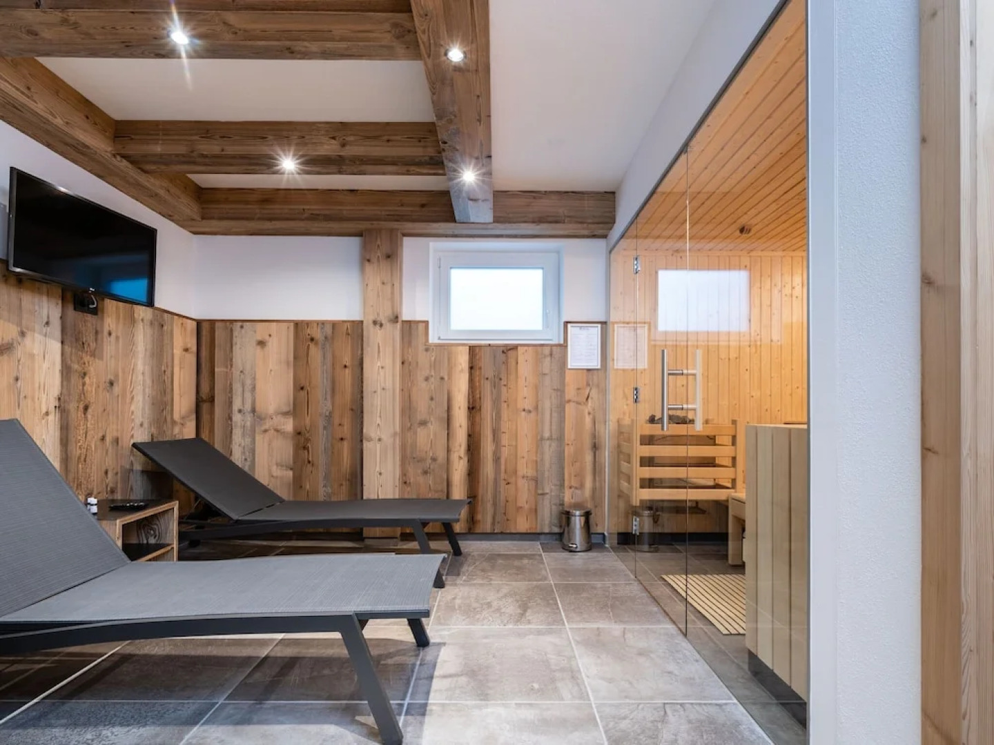 Luxurious Holiday Home in Mühlbach With Private Sauna