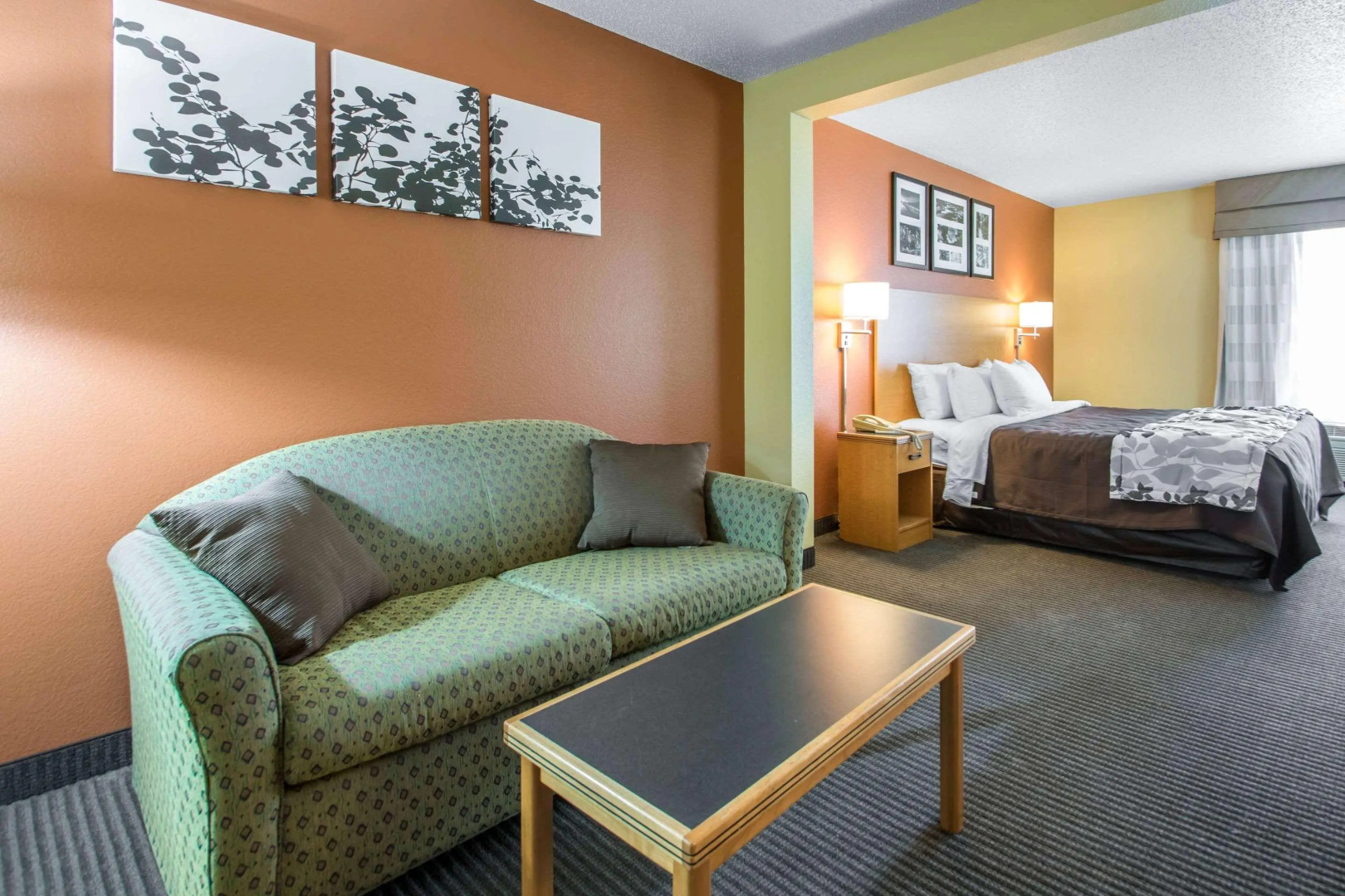 Comfort Inn & Suites Sheboygan I-43