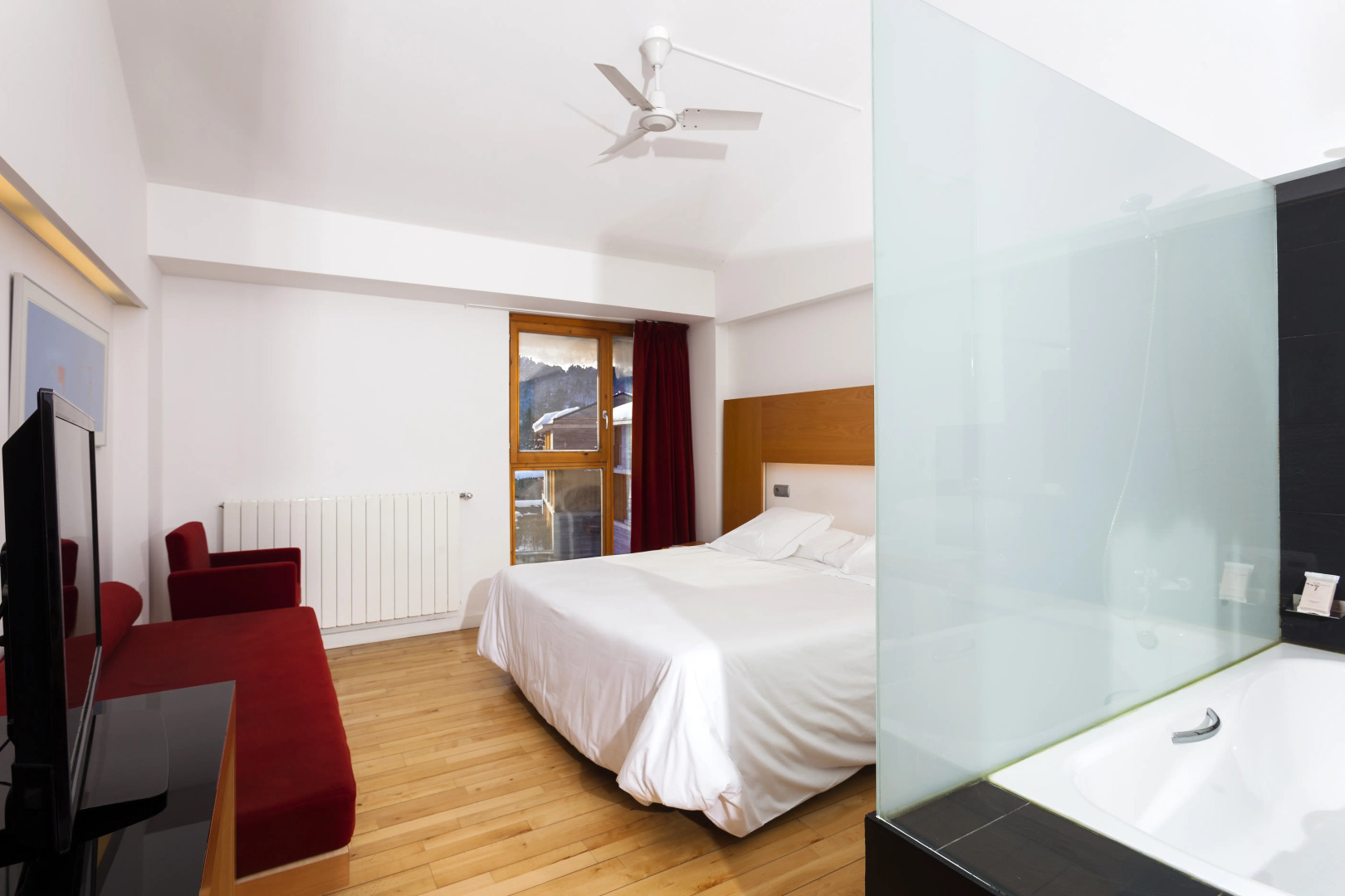 Tierra De Biescas Hotel