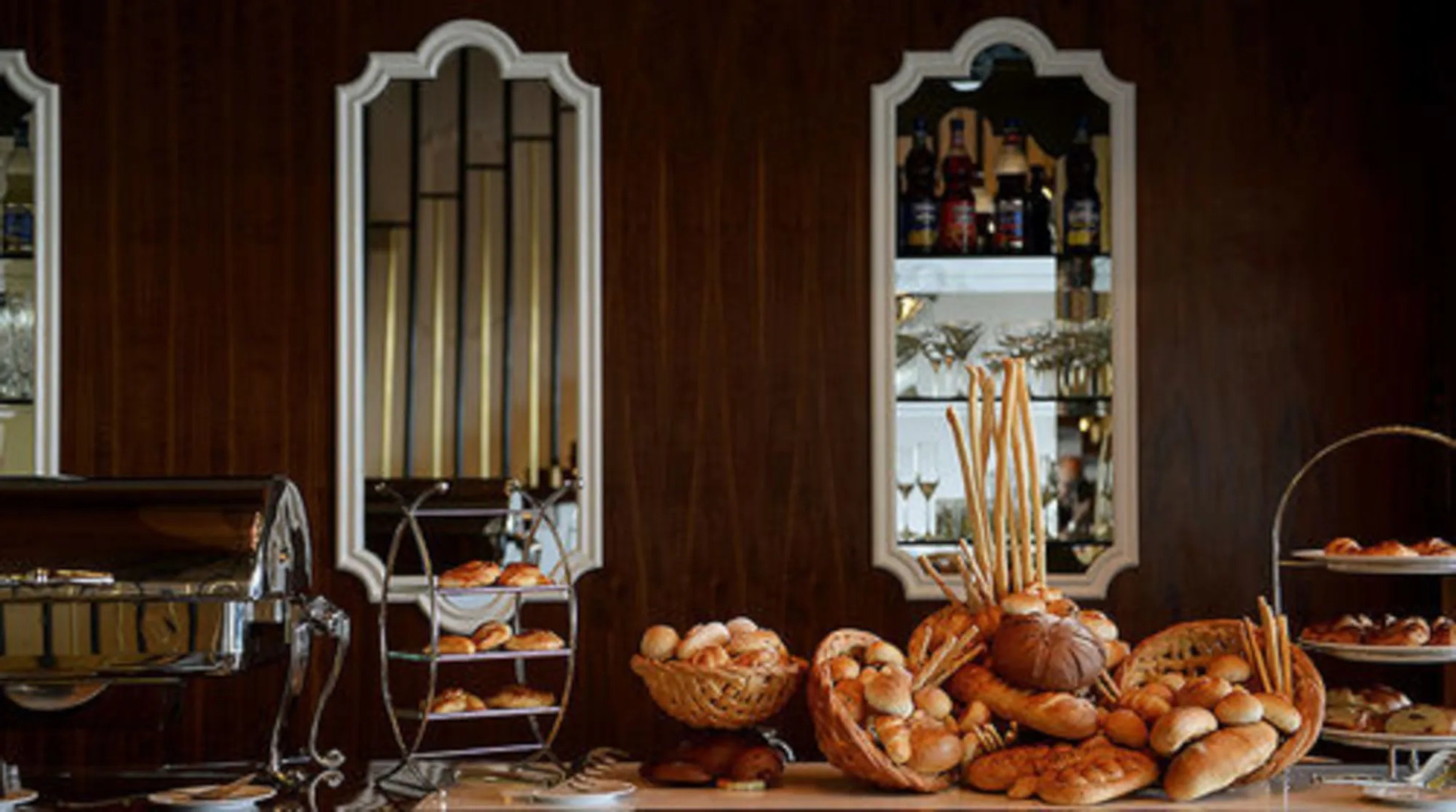 The Nishat Hotel Gulberg