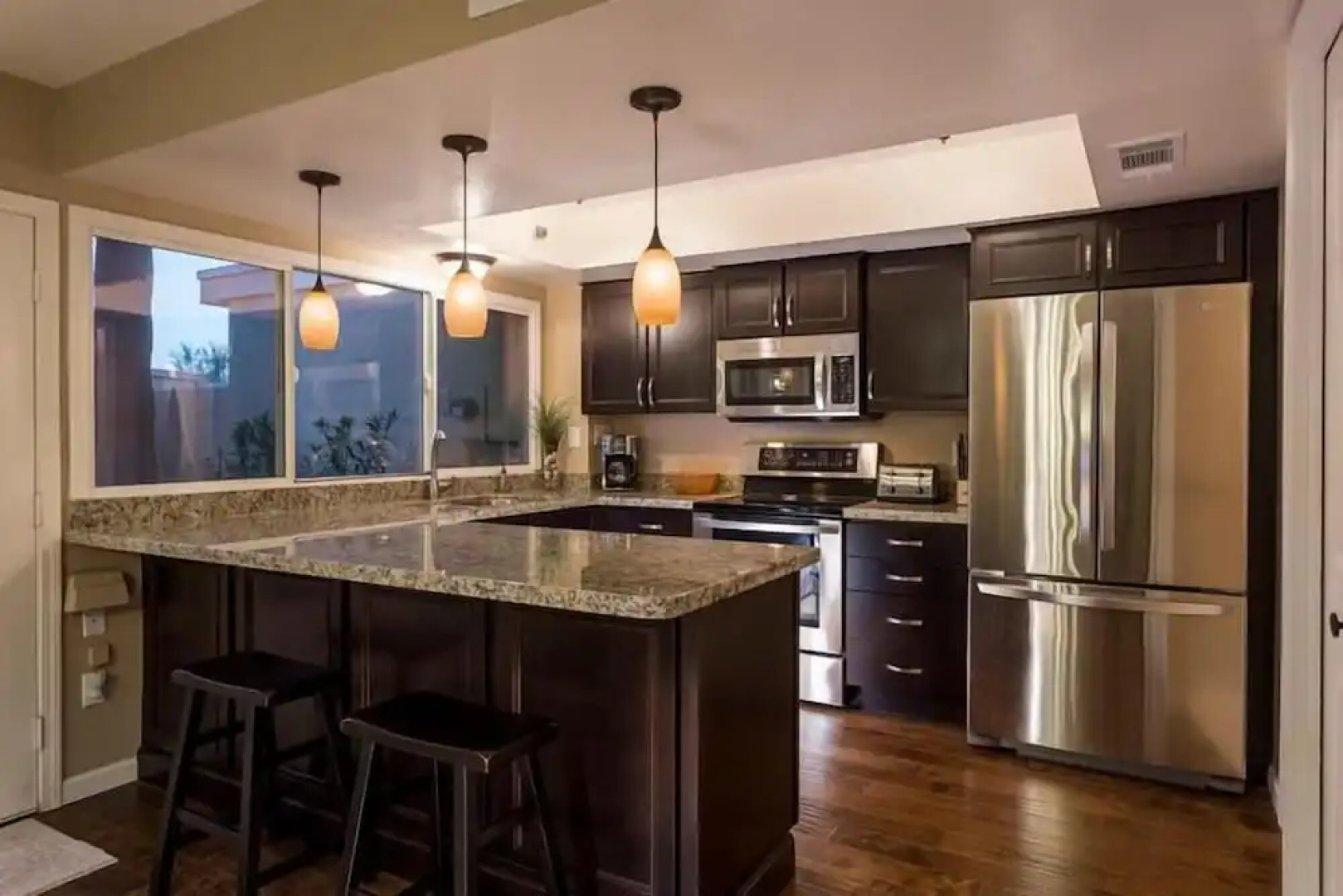 Top Notch By Signature Vacation Rentals