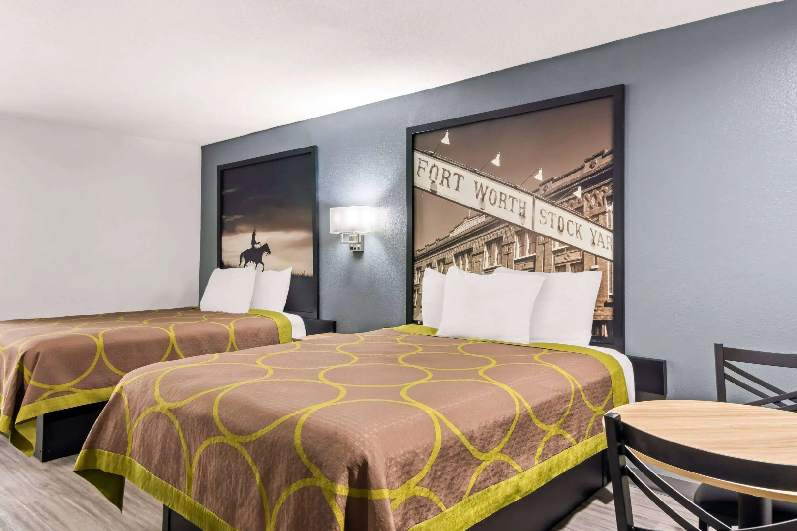 Super 8 by Wyndham Grand Prairie Southwest