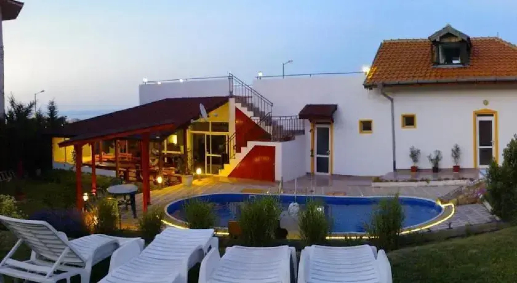 Guest House Evin Rai