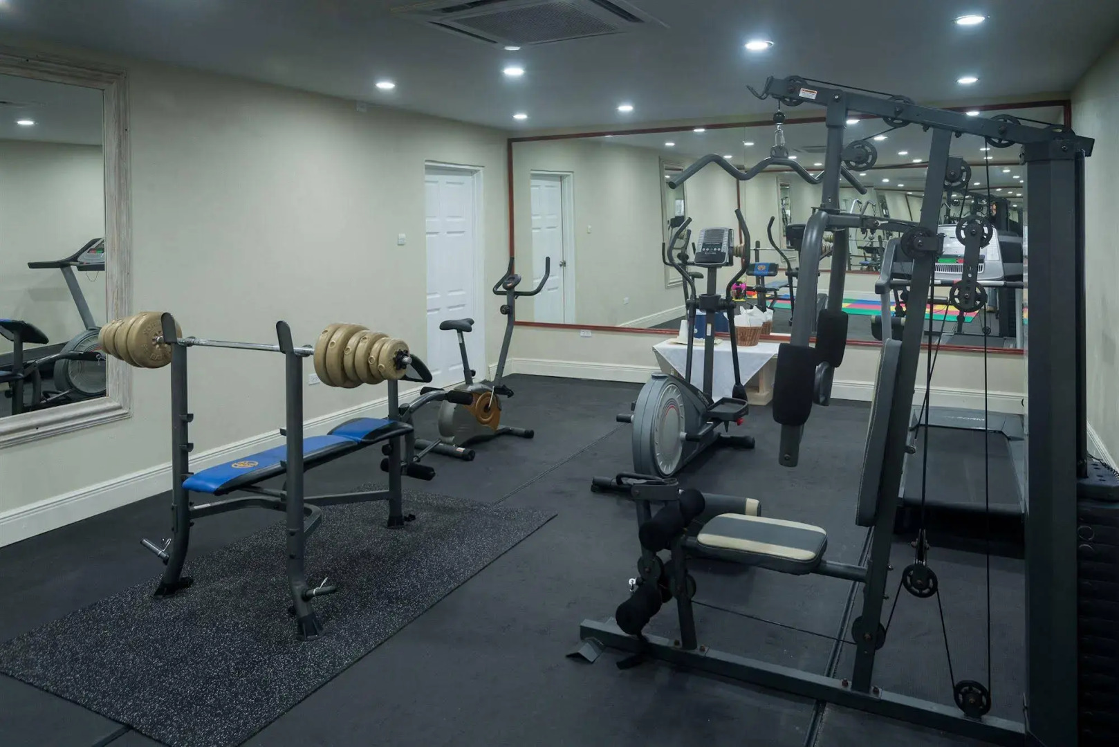 Island Inn All Inclusive Hotel